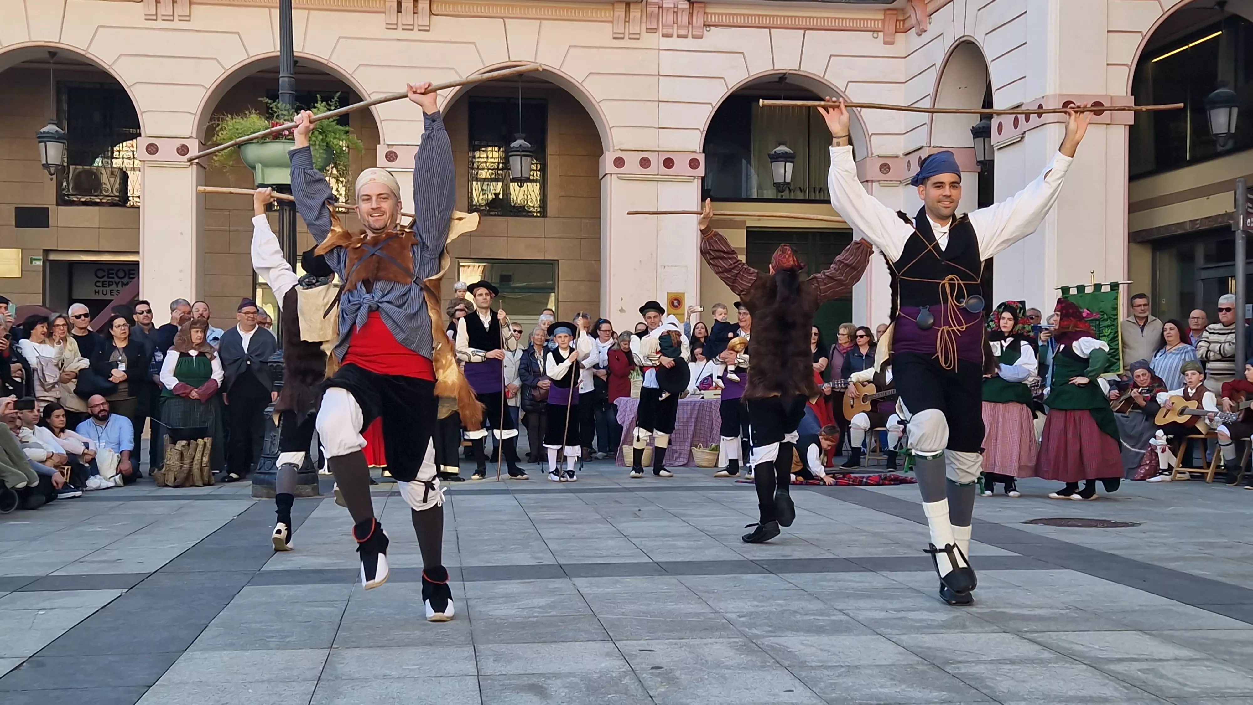 Visita de la Facyde a Huesca. Foto Myriam Martínez