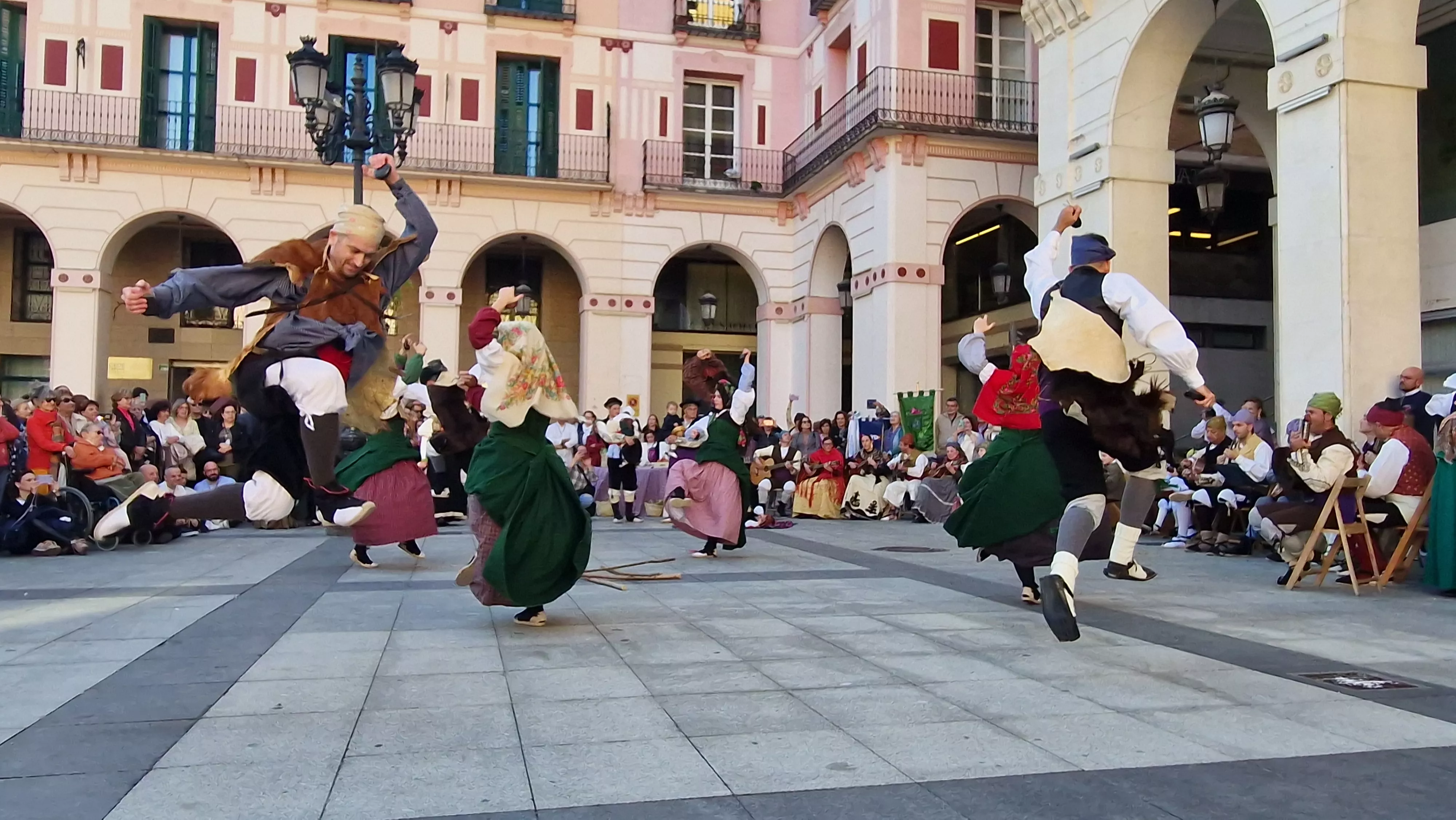 Visita de la Facyde a Huesca. Foto Myriam Martínez Visita de la Facyde a Huesca. Foto Myriam Martínez