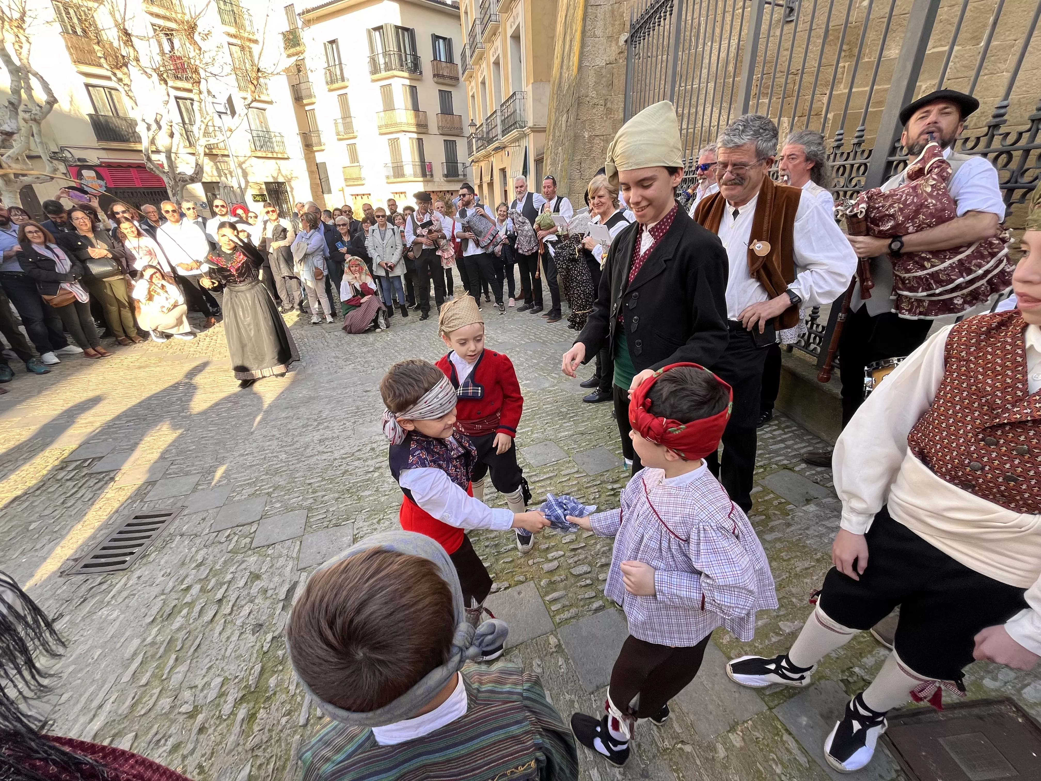 Visita de la Facyde a Huesca. Foto Mercedes Manterola