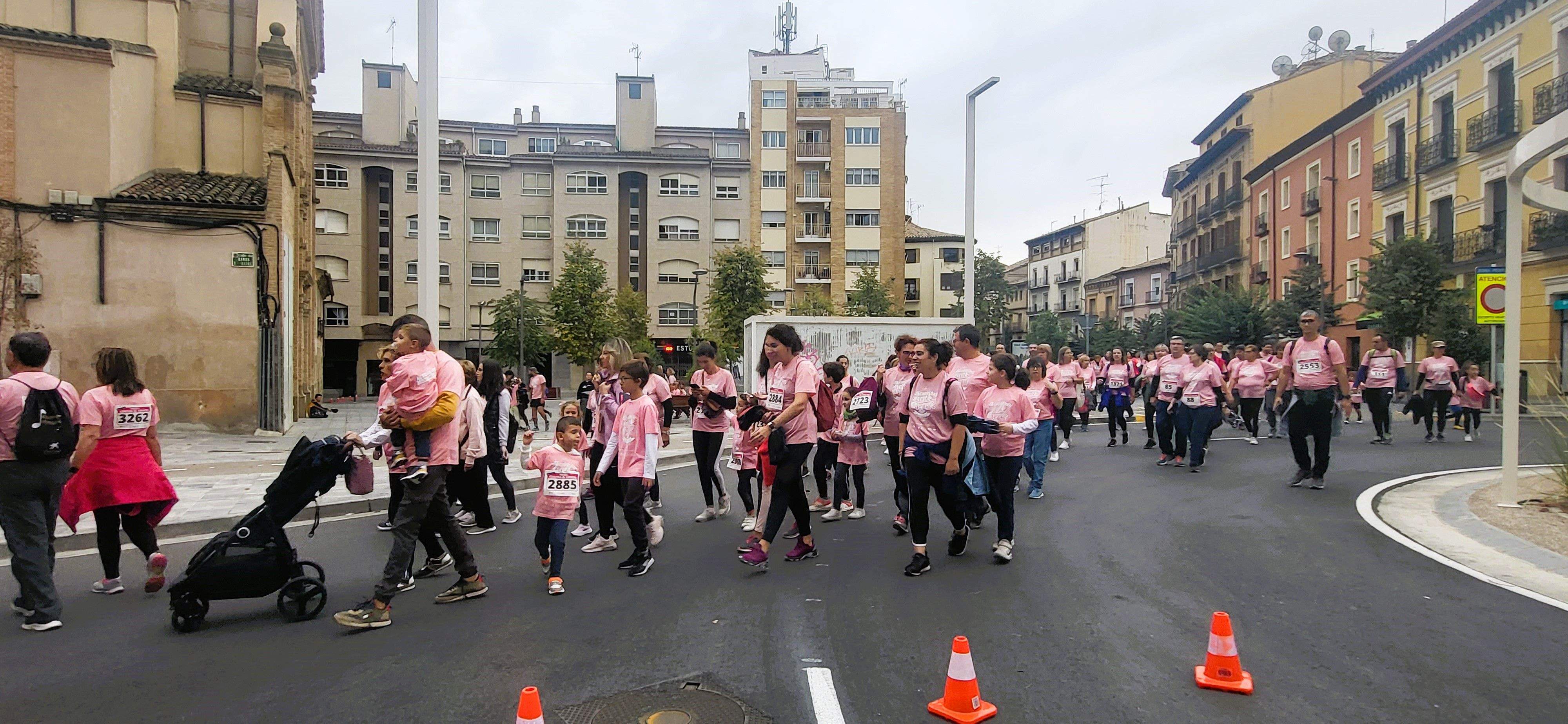 Carrera Huesca contra el cáncer 2022. Foto Myriam Martínez 