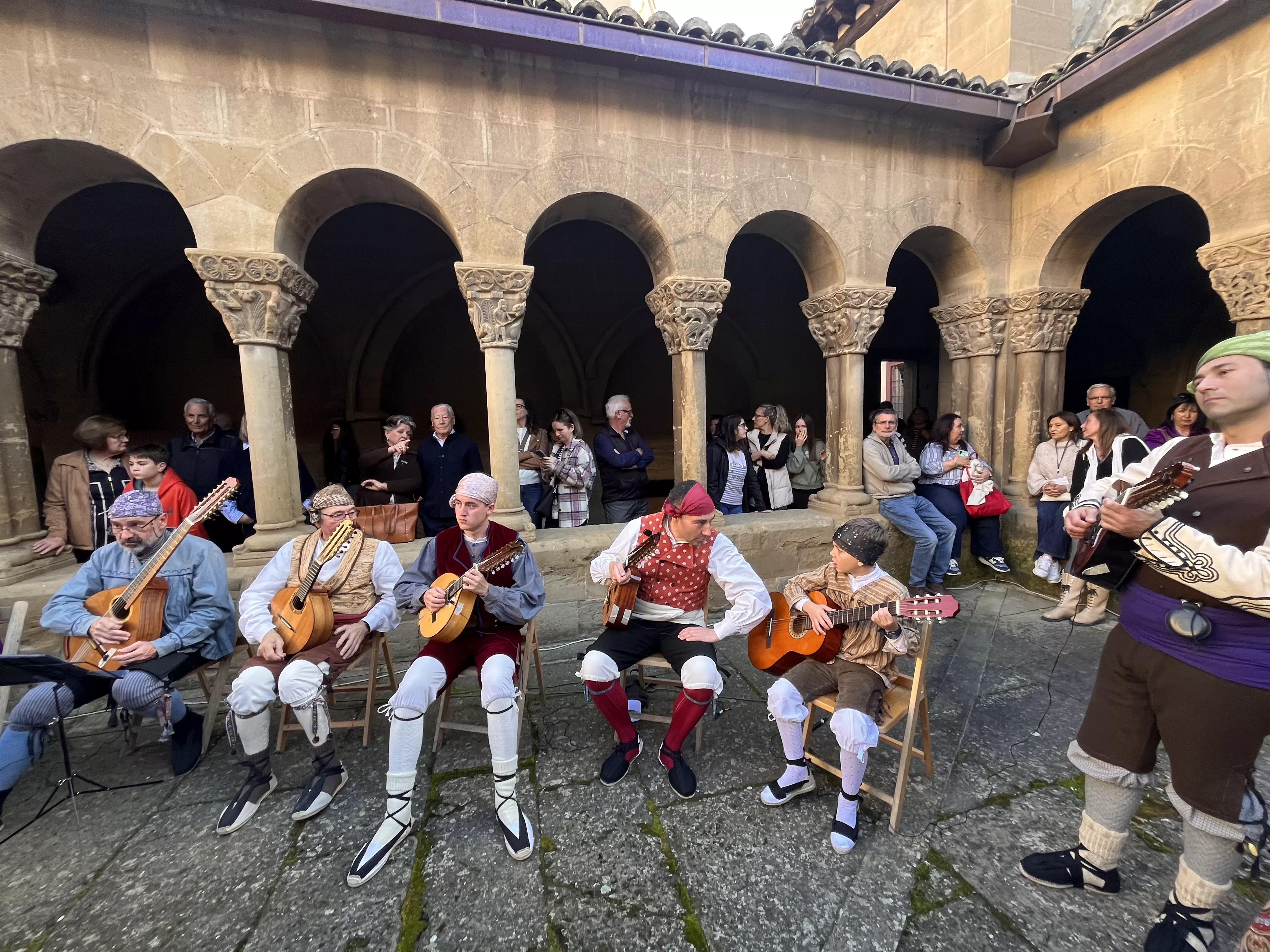 Visita de la Facyde a Huesca. Foto Mercedes Manterola