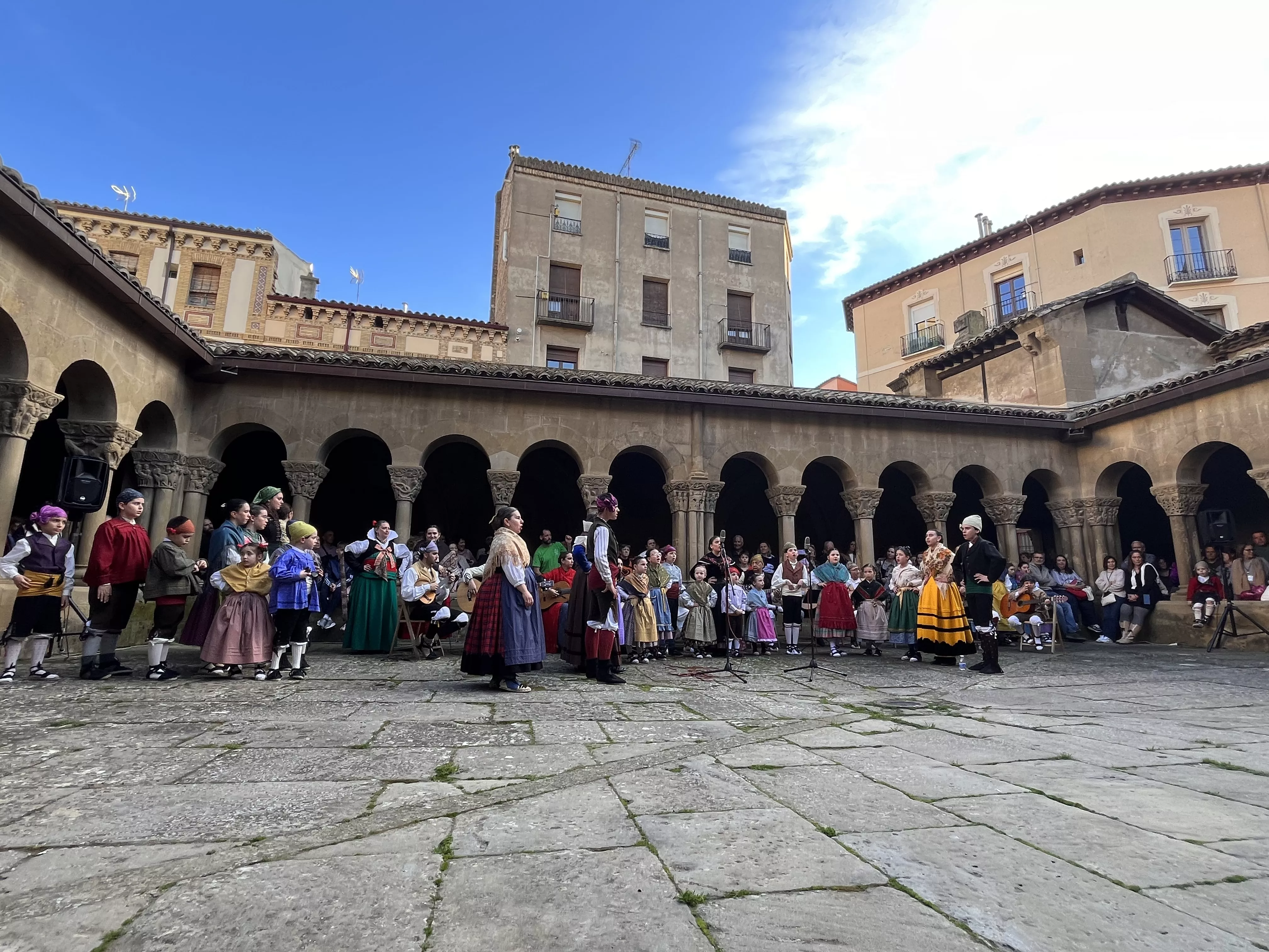 Visita de la Facyde a Huesca. Foto Mercedes Manterola
