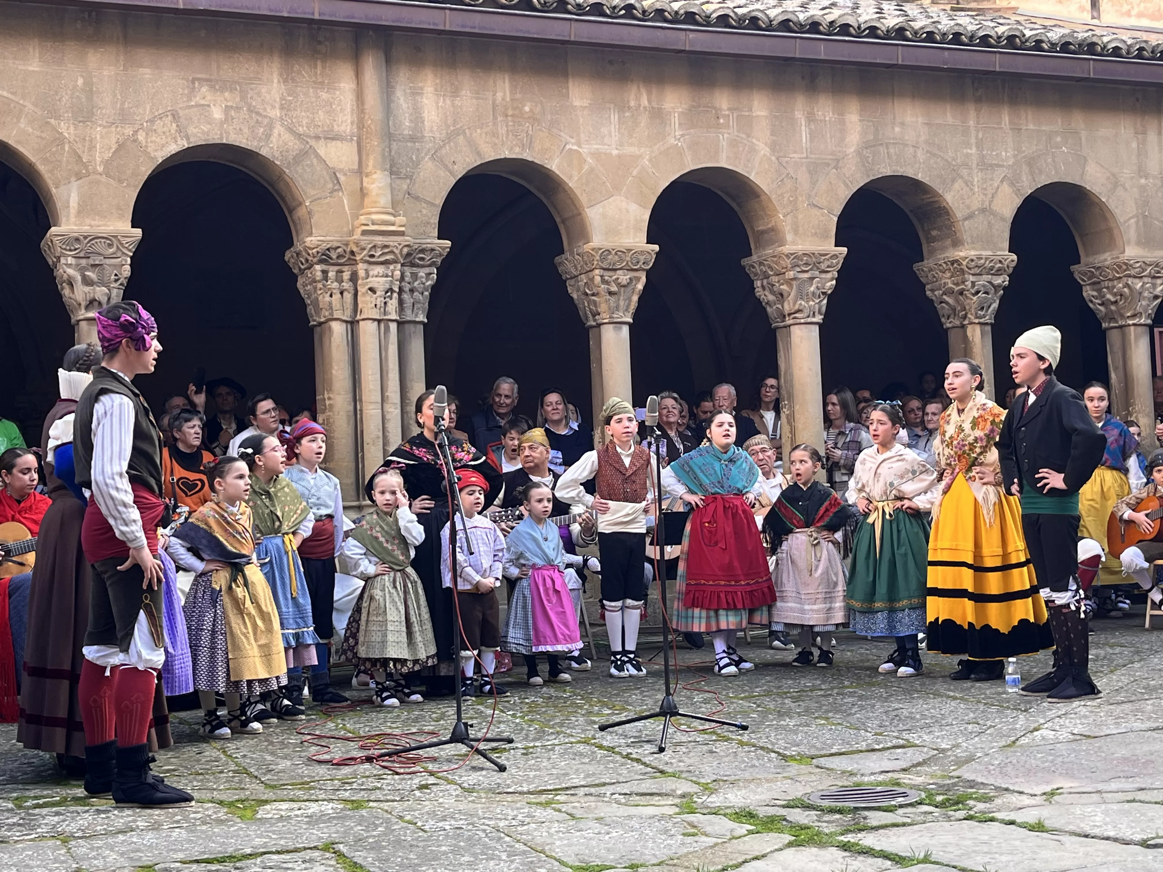 Visita de la Facyde a Huesca. Foto Mercedes Manterola