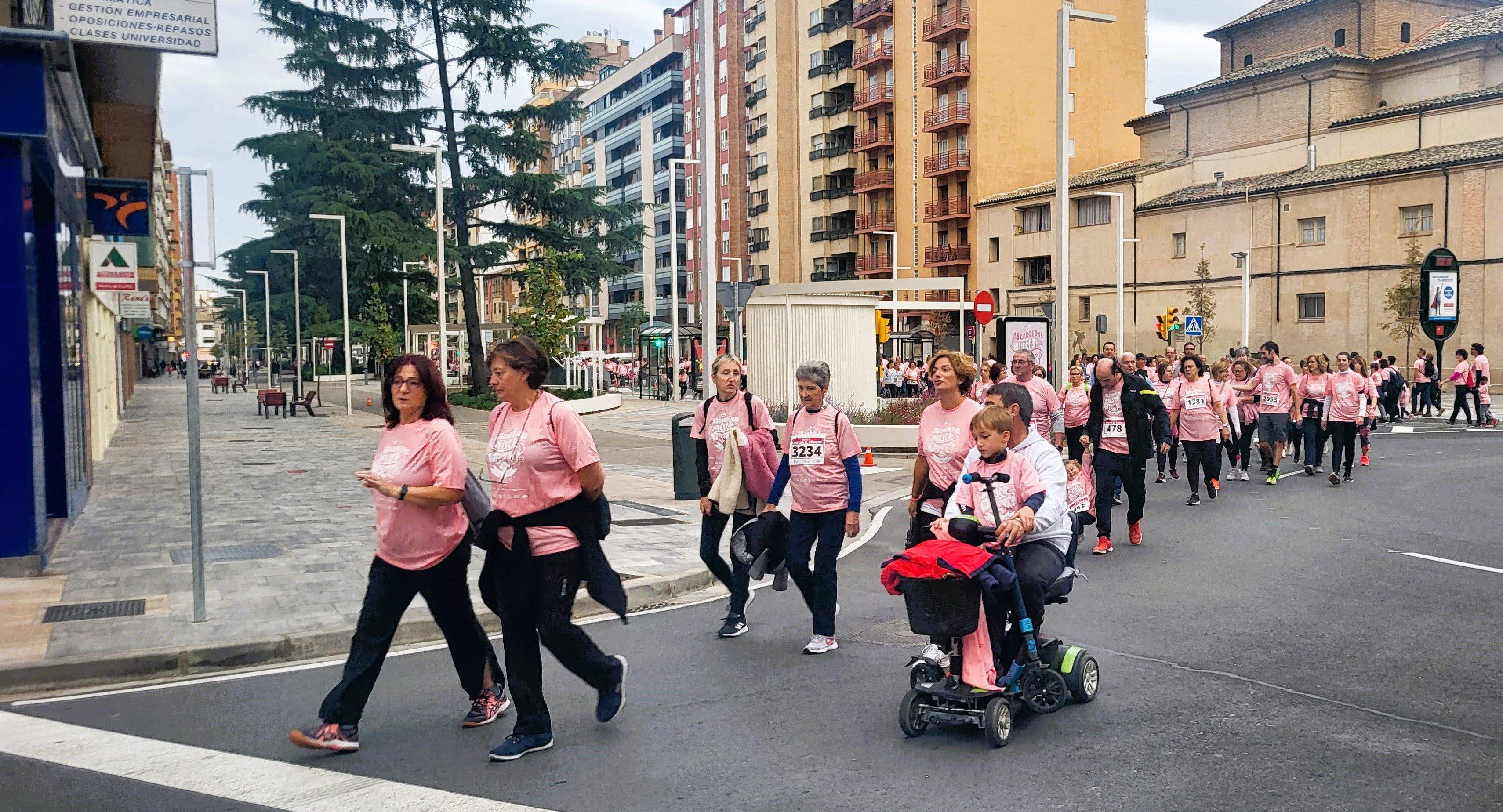 Carrera Huesca contra el cáncer 2022. Foto Myriam Martínez 