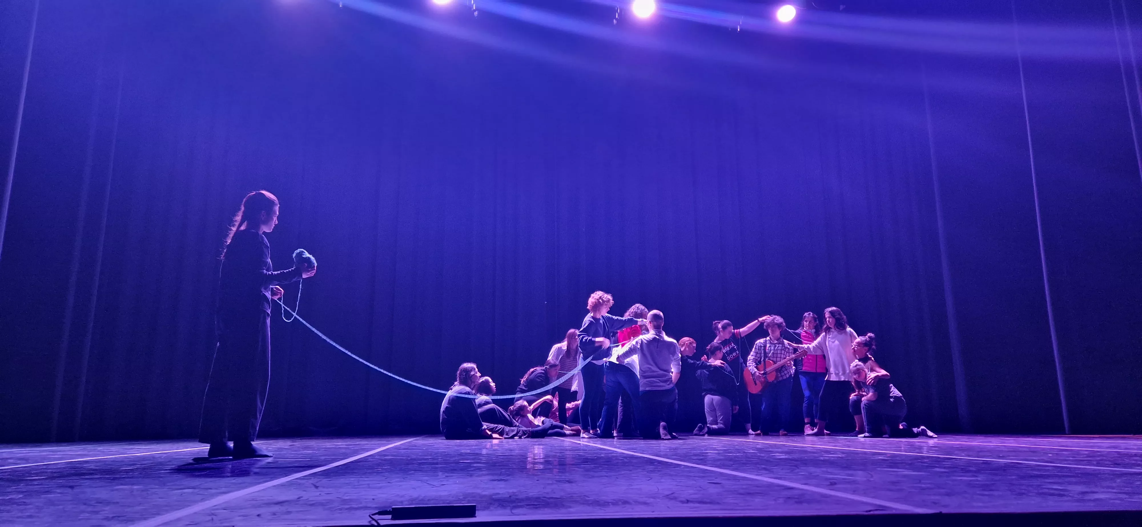 Taller del Grupo de Música y Baile de Down Huesca previo al Cosmos Festival. Foto Myriam Martínez 