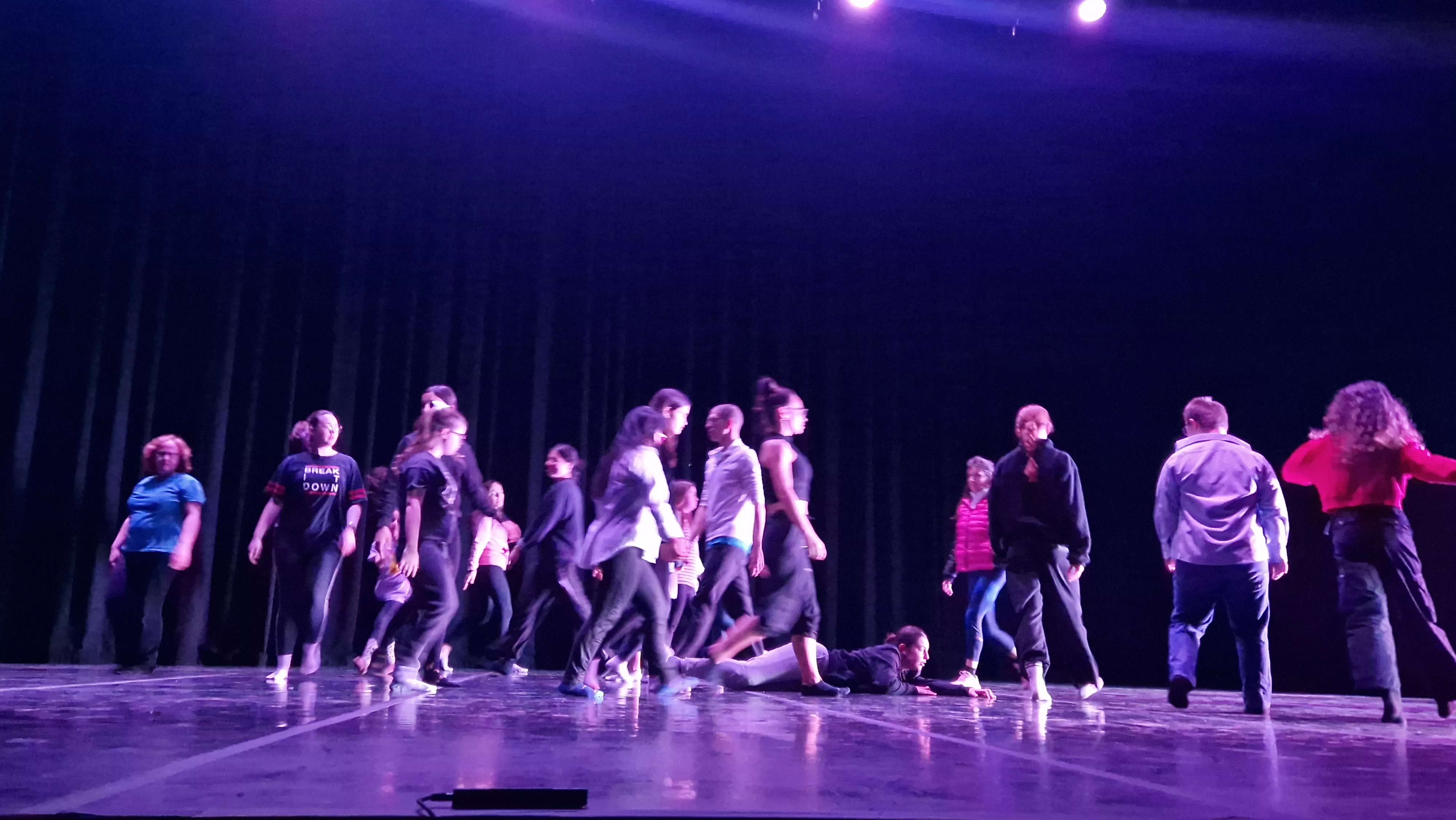 Taller del Grupo de Música y Baile de Down Huesca previo al Cosmos Festival. Foto Myriam Martínez 