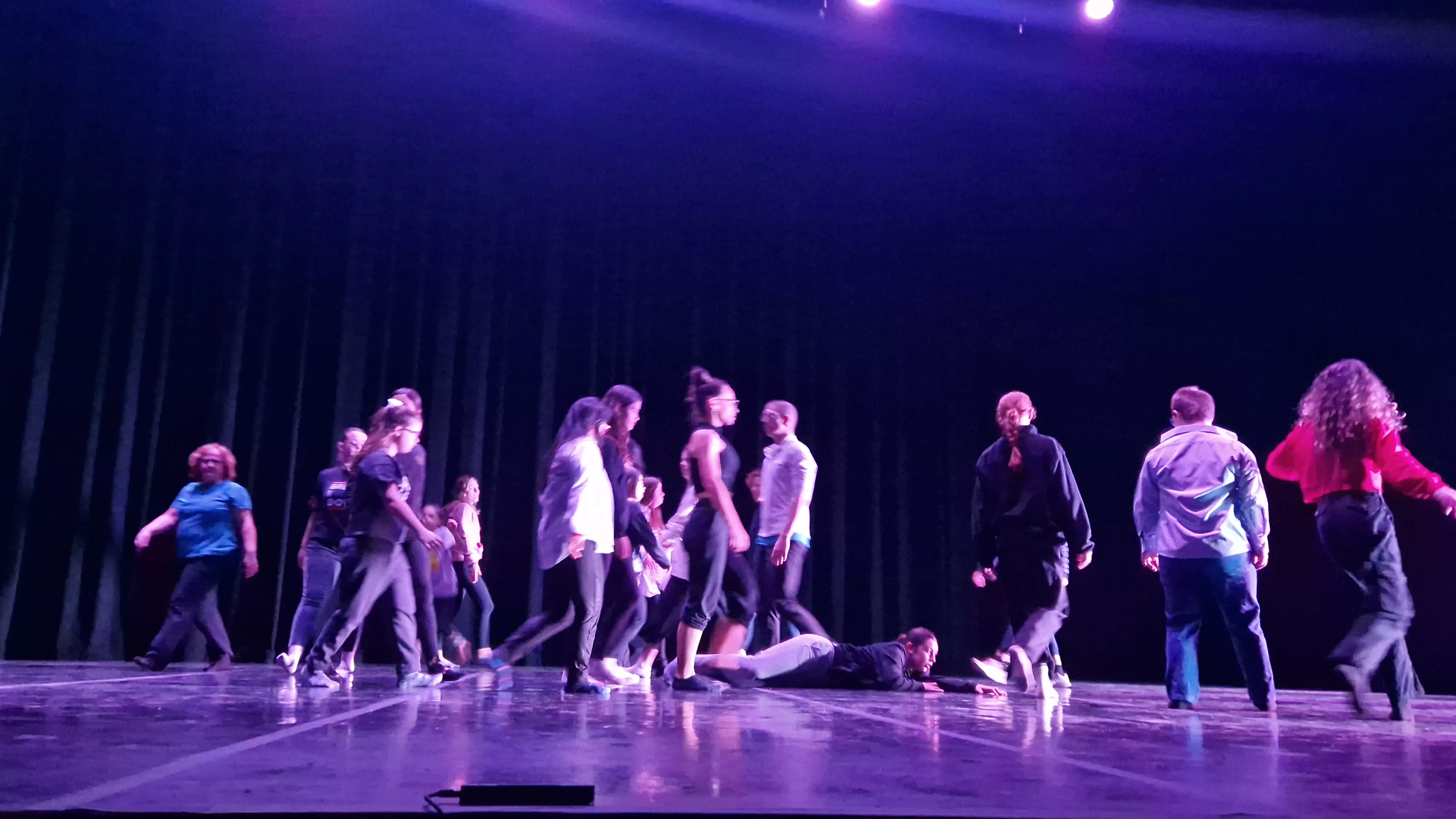 Taller del Grupo de Música y Baile de Down Huesca previo al Cosmos Festival. Foto Myriam Martínez 