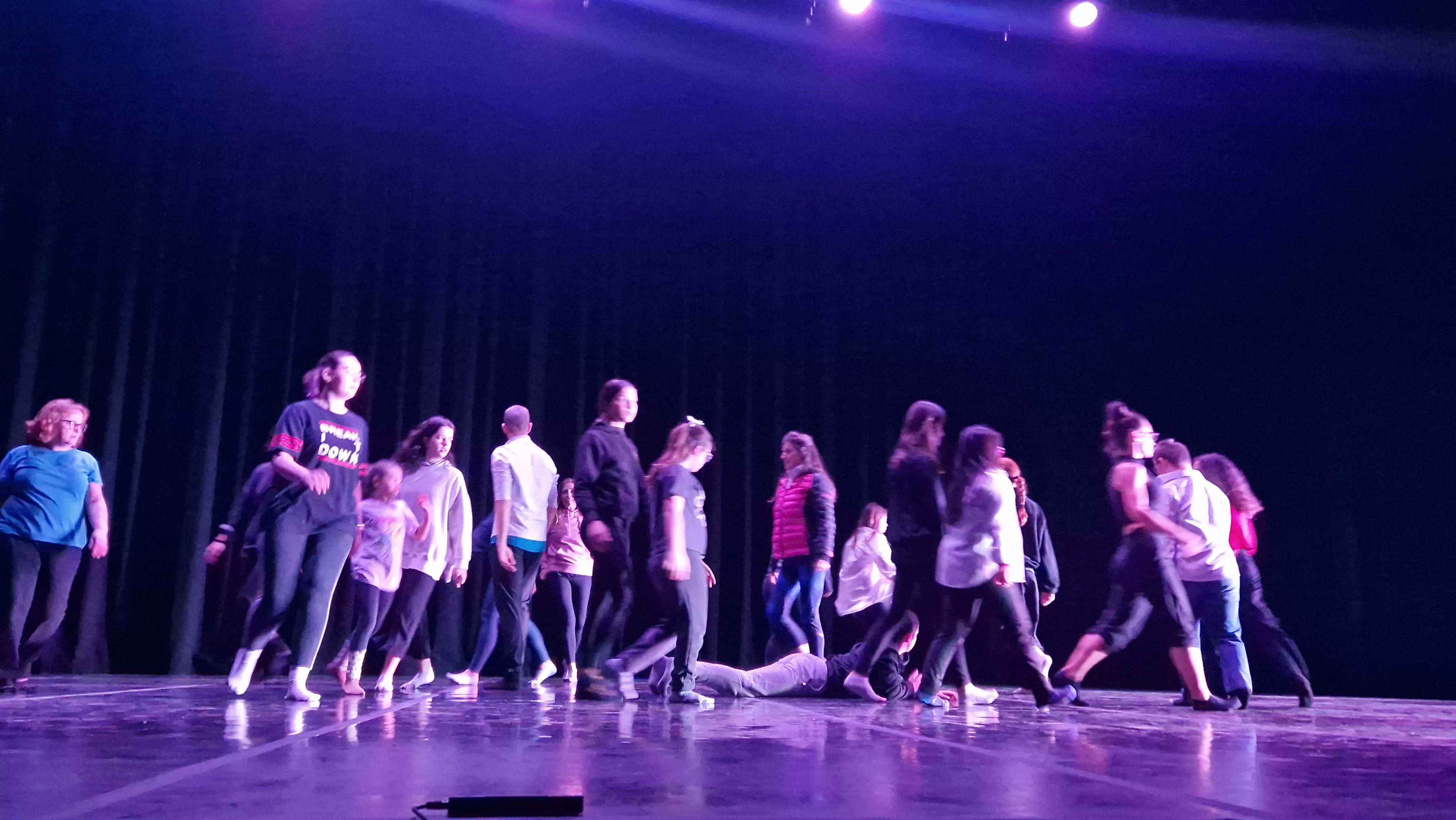 Taller del Grupo de Música y Baile de Down Huesca previo al Cosmos Festival. Foto Myriam Martínez 