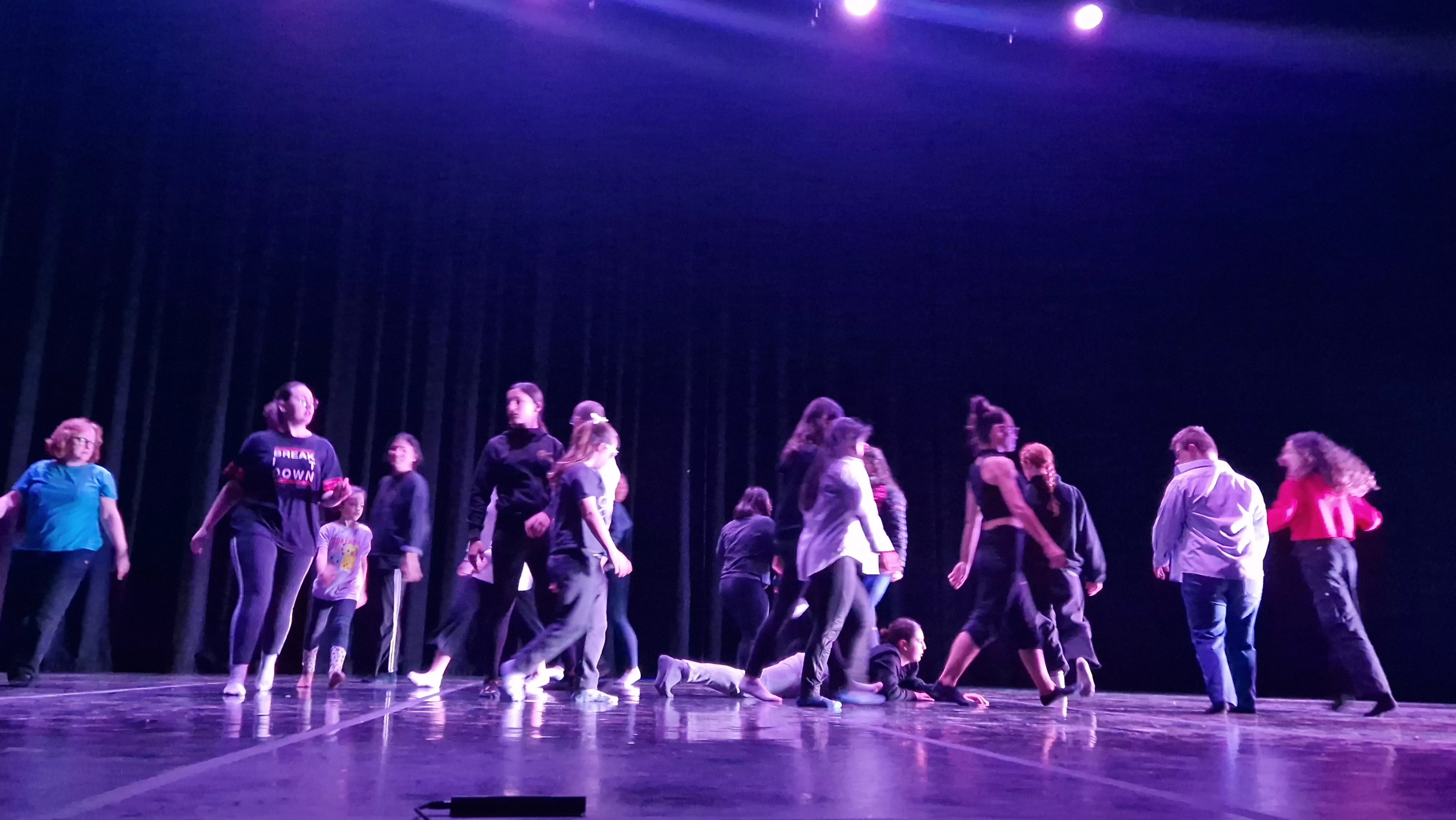 Taller del Grupo de Música y Baile de Down Huesca previo al Cosmos Festival. Foto Myriam Martínez 