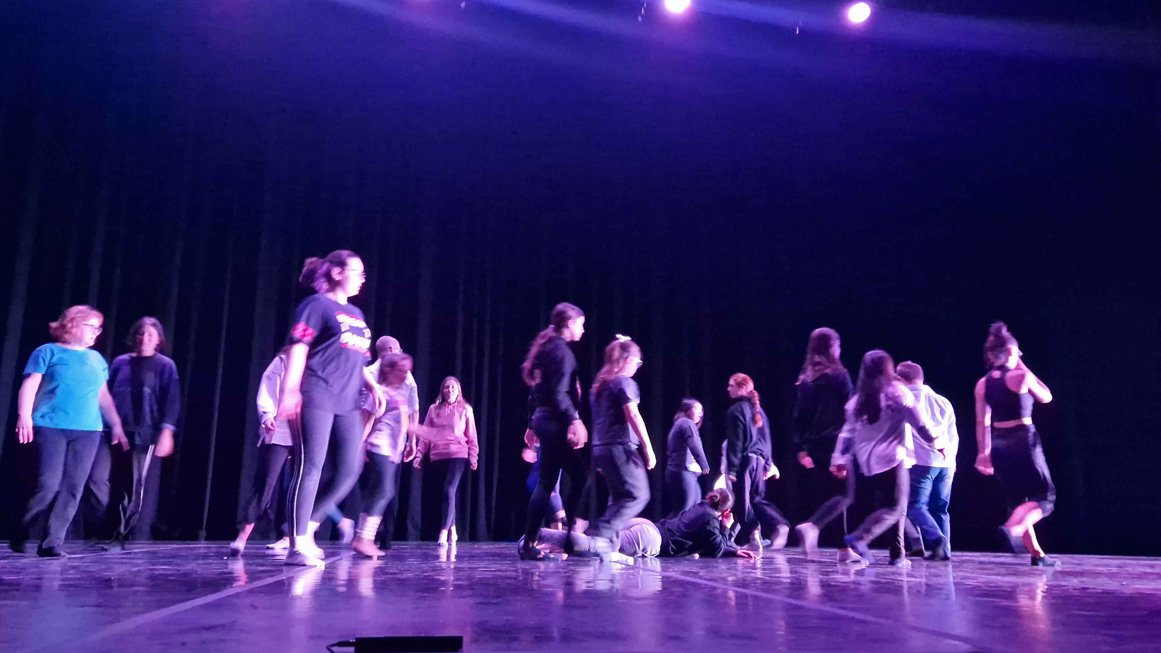 Taller del Grupo de Música y Baile de Down Huesca previo al Cosmos Festival. Foto Myriam Martínez 