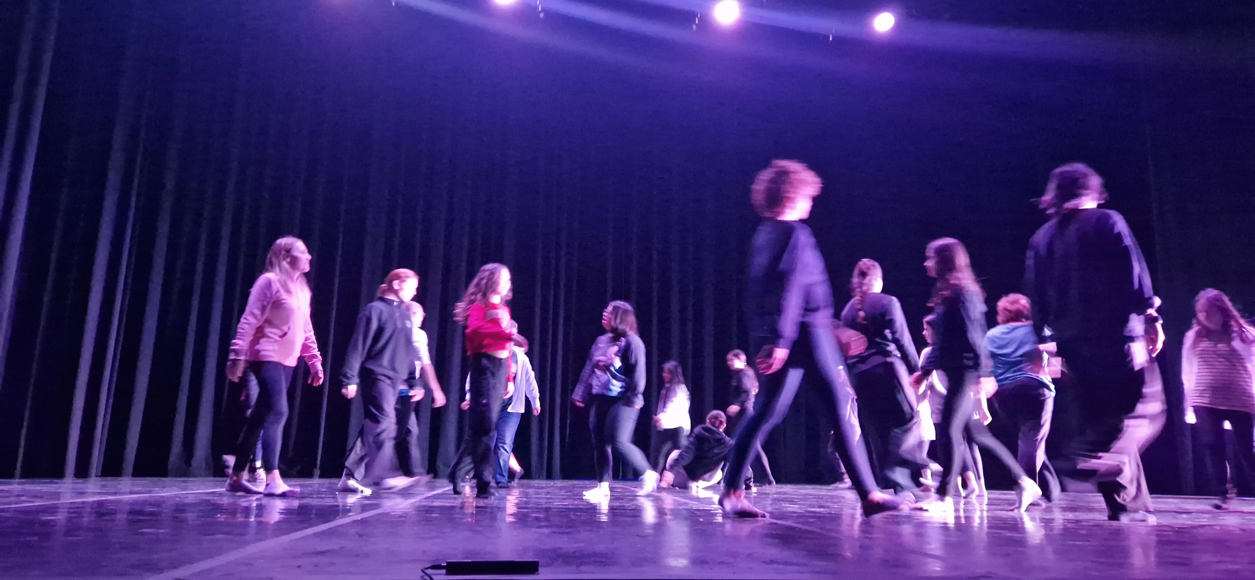 Taller del Grupo de Música y Baile de Down Huesca previo al Cosmos Festival. Foto Myriam Martínez 