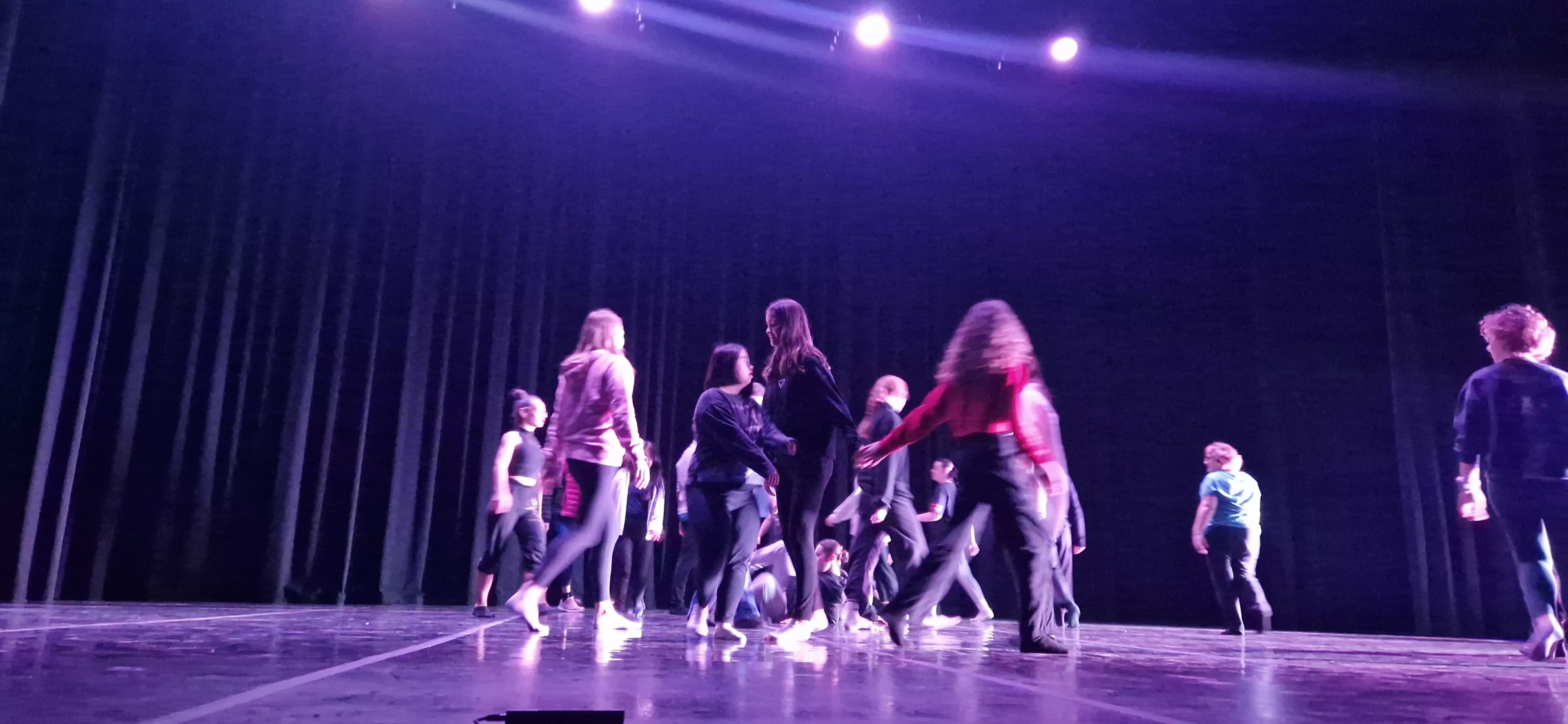 Taller del Grupo de Música y Baile de Down Huesca previo al Cosmos Festival. Foto Myriam Martínez 