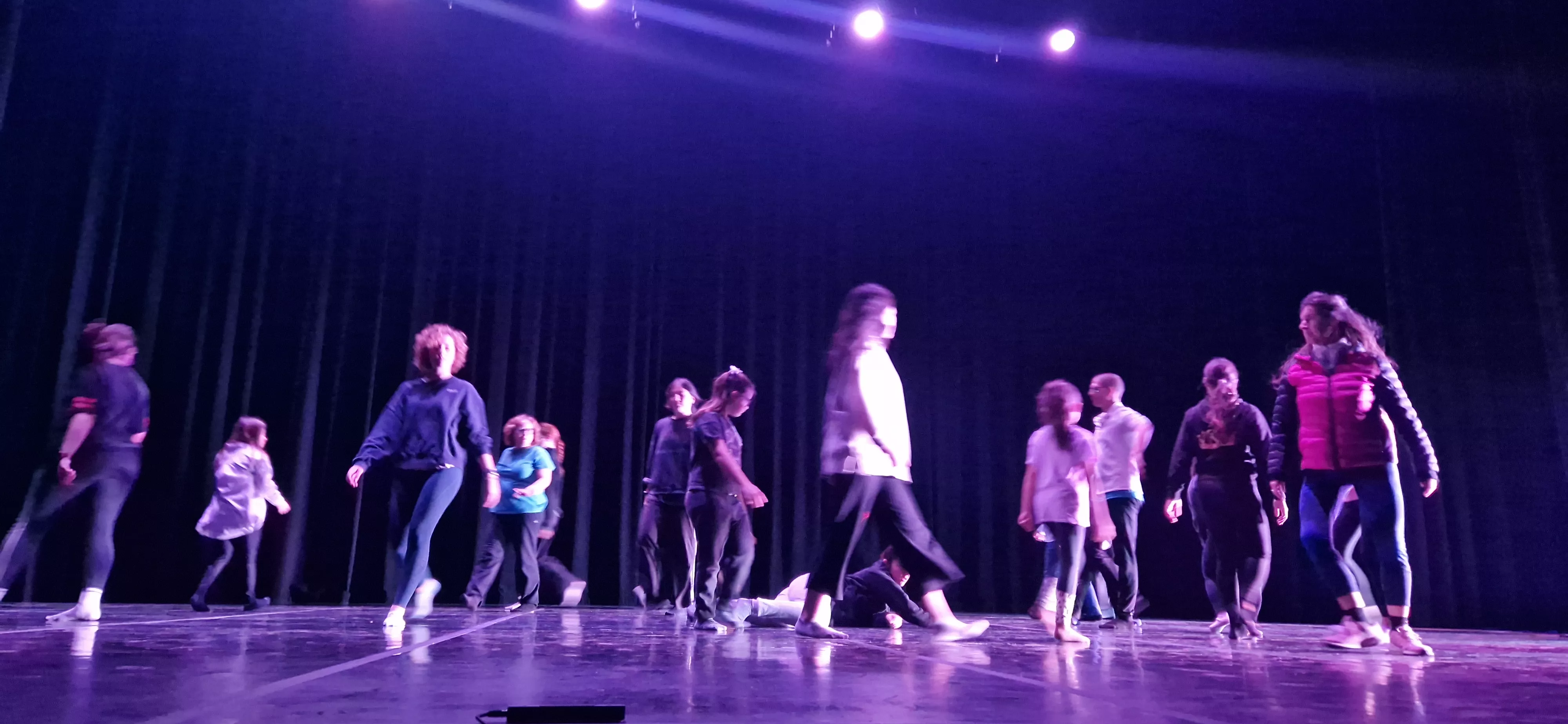 Taller del Grupo de Música y Baile de Down Huesca previo al Cosmos Festival. Foto Myriam Martínez 