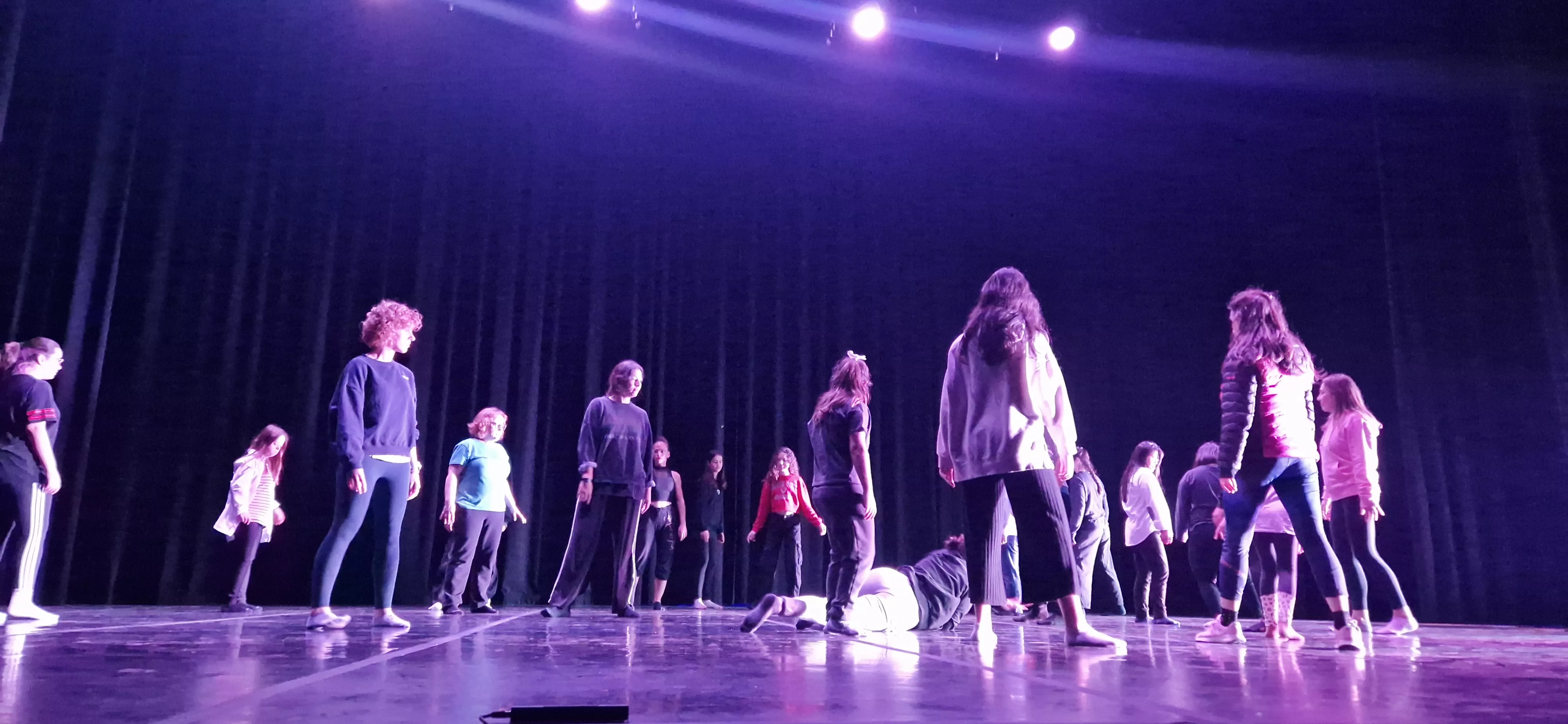 Taller del Grupo de Música y Baile de Down Huesca previo al Cosmos Festival. Foto Myriam Martínez 