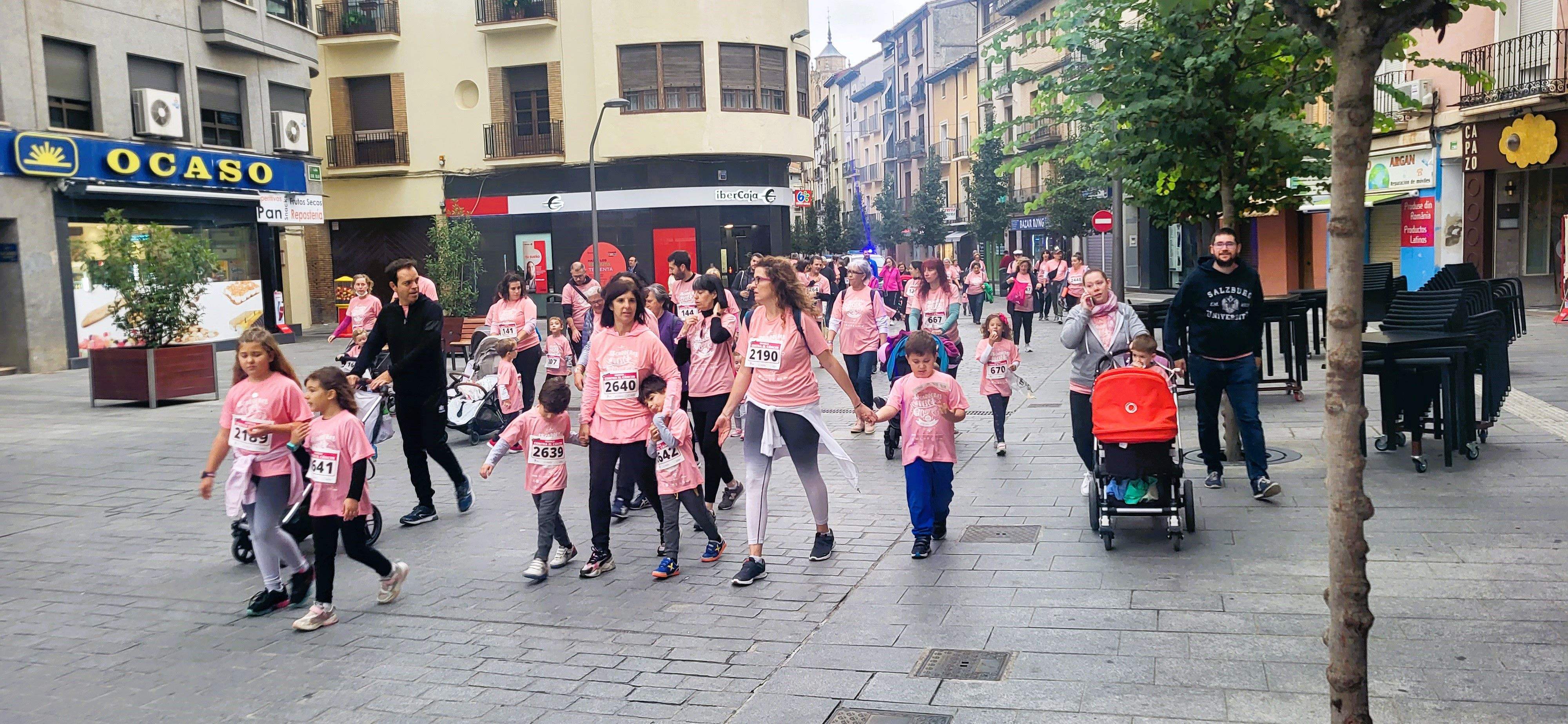 Carrera Huesca contra el cáncer 2022. Foto Myriam Martínez 