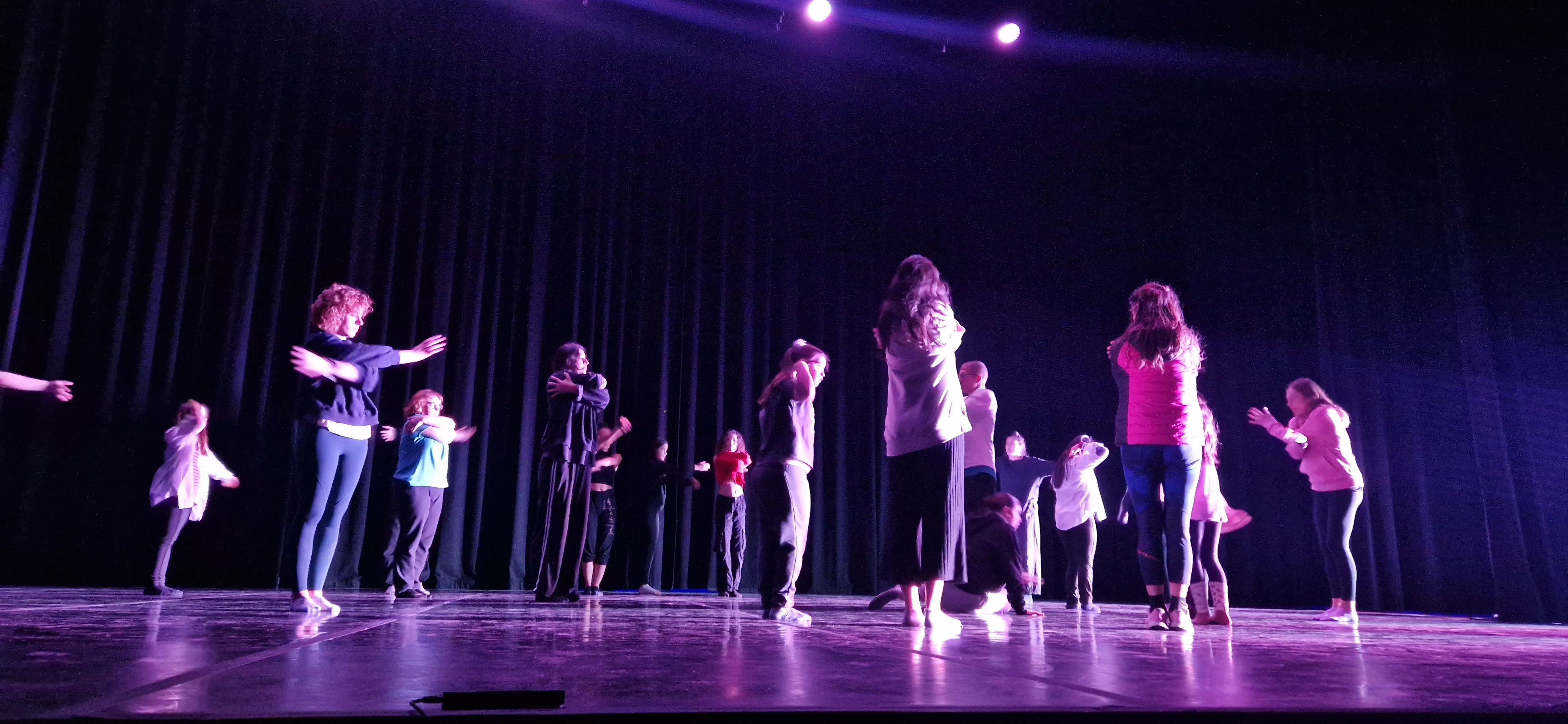 Taller del Grupo de Música y Baile de Down Huesca previo al Cosmos Festival. Foto Myriam Martínez (62)