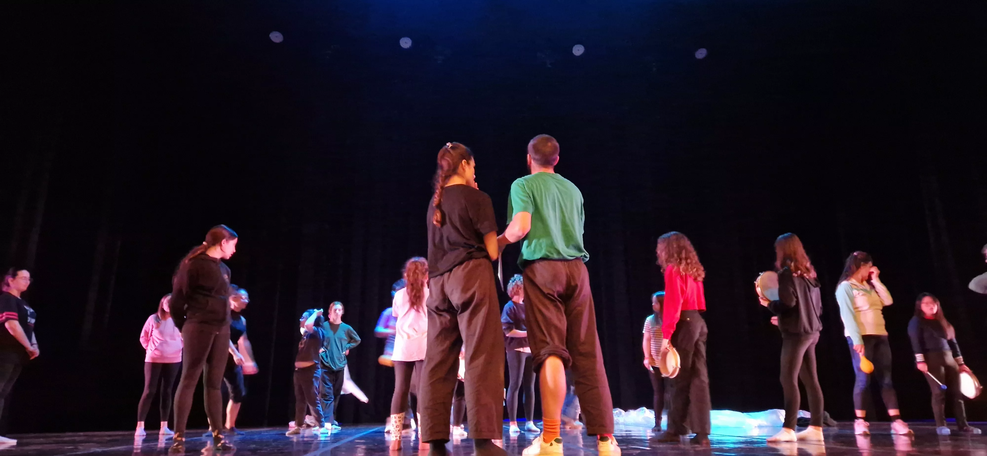 Taller del Grupo de Música y Baile de Down Huesca previo al Cosmos Festival. Foto Myriam Martínez 