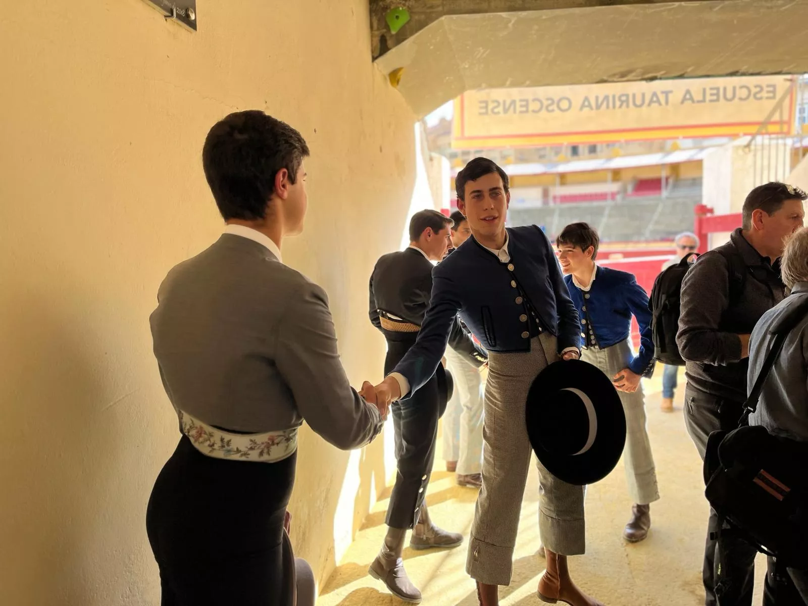 Momentos antes de comenzar la clase práctica. Foto: A. Mora