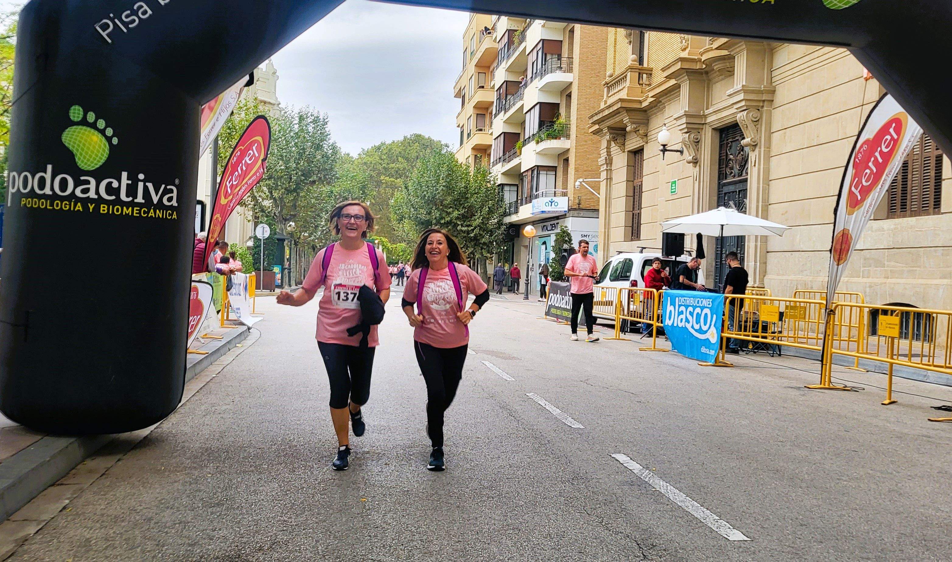 Carrera Huesca contra el cáncer 2022. Foto Myriam Martínez 