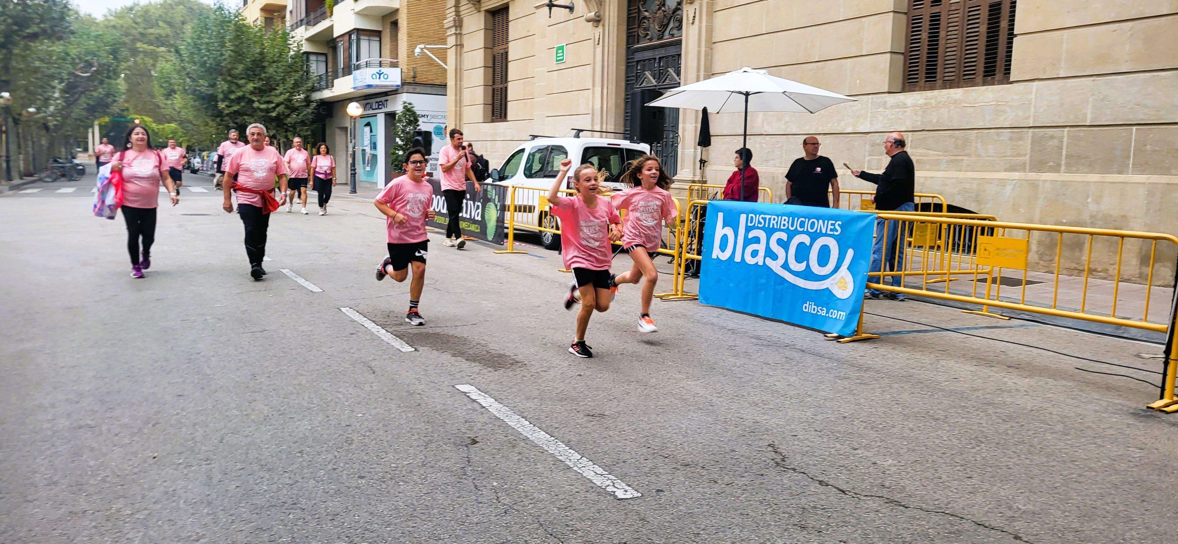 Carrera Huesca contra el cáncer 2022. Foto Myriam Martínez 
