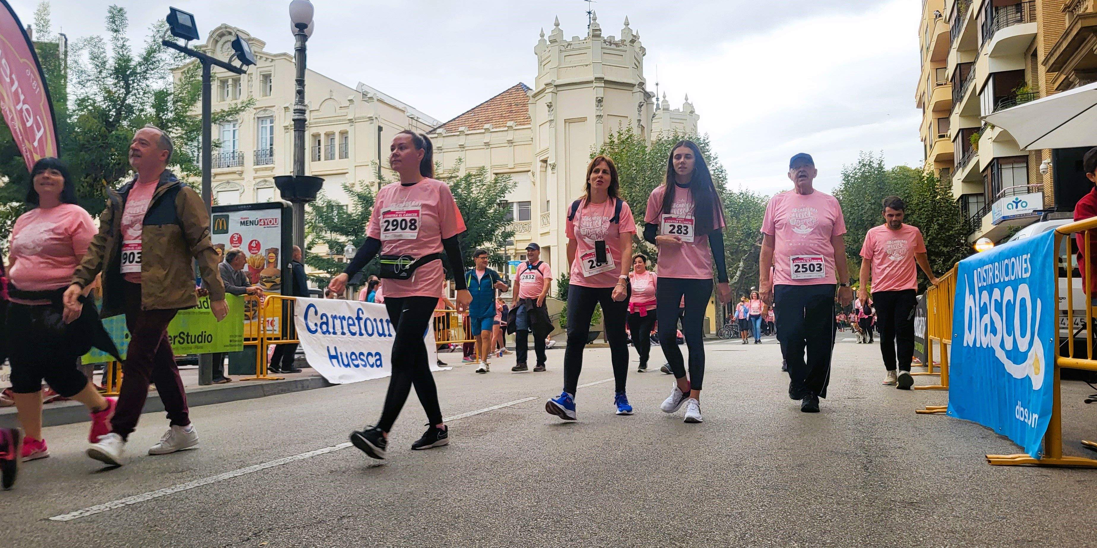 Carrera Huesca contra el cáncer 2022. Foto Myriam Martínez 
