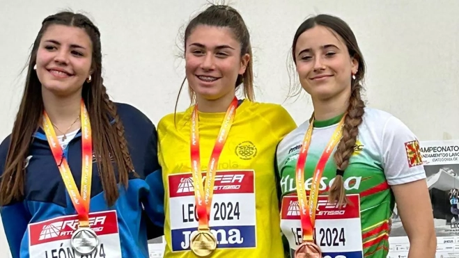 María Laguarta (derecha), bronce en jabalina Sub-18. María Laguarta (derecha), bronce en jabalina Sub-18.