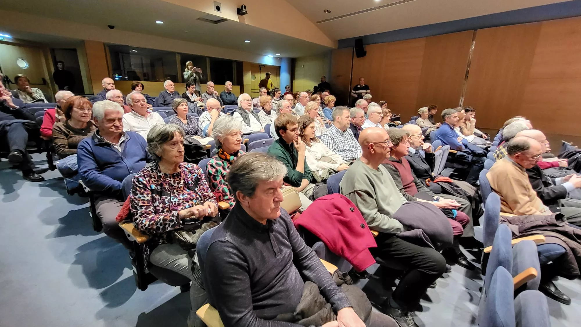 Presentación del libro de Eduardo Cuello sobre Villahermosa