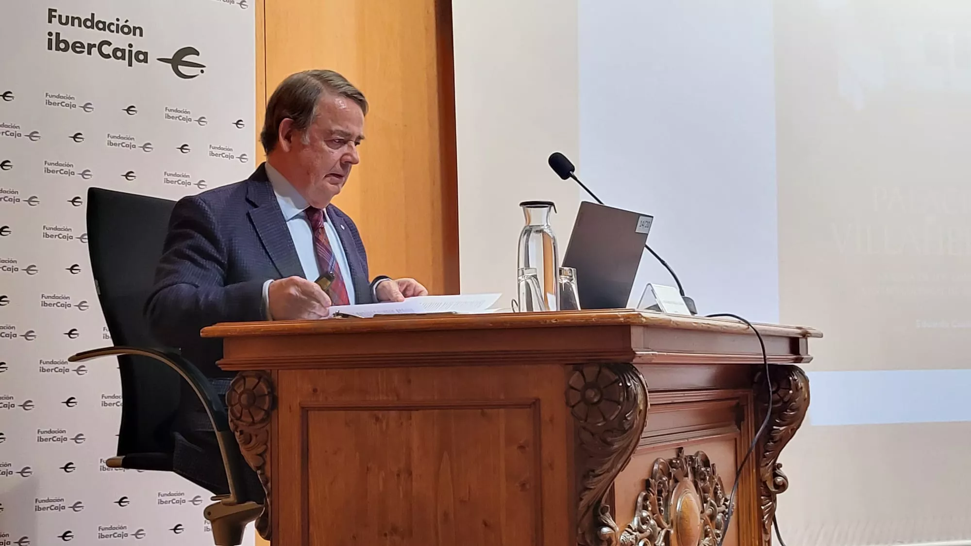 Presentación del libro de Eduardo Cuello sobre Villahermosa