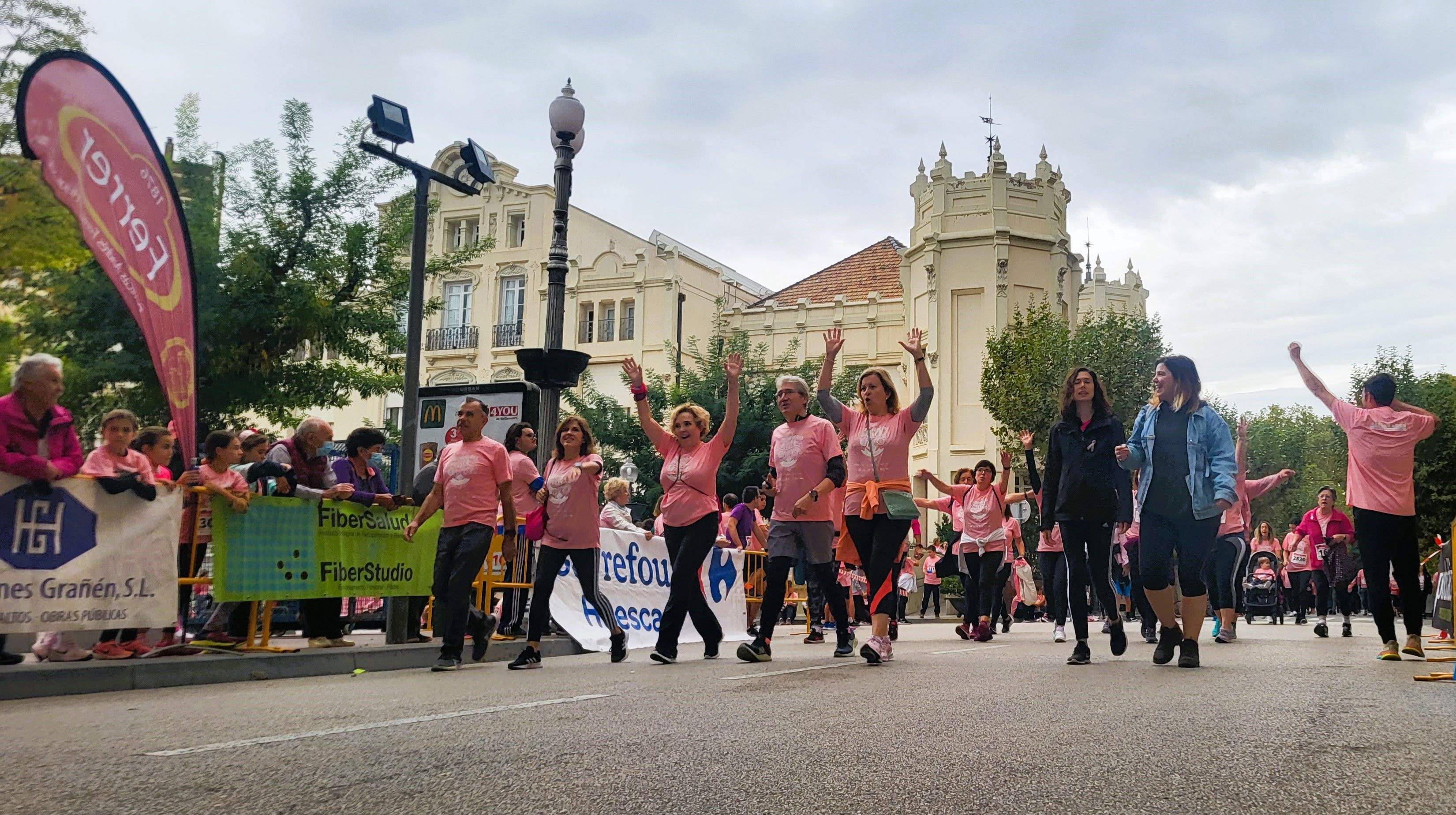Carrera Huesca contra el cáncer 2022. Foto Myriam Martínez 