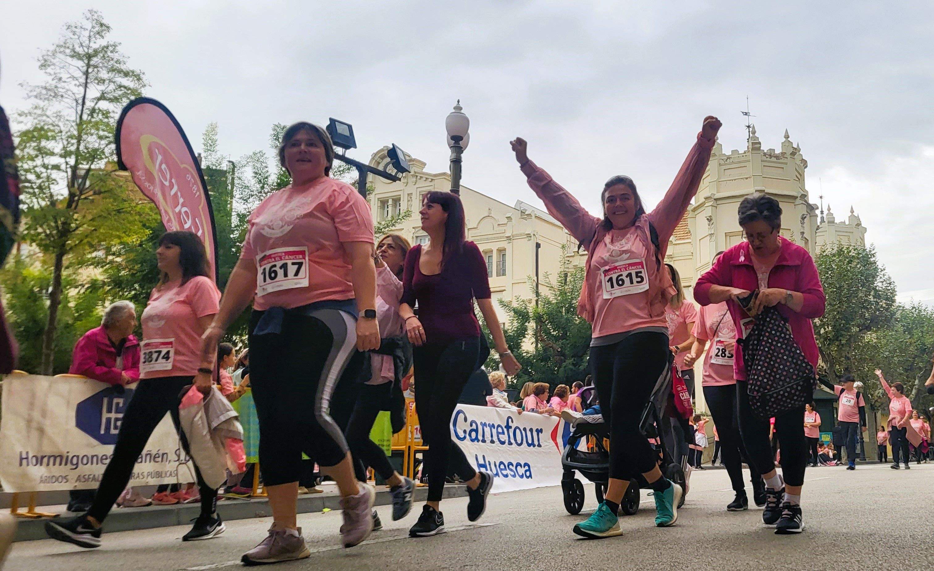 Carrera Huesca contra el cáncer 2022. Foto Myriam Martínez 