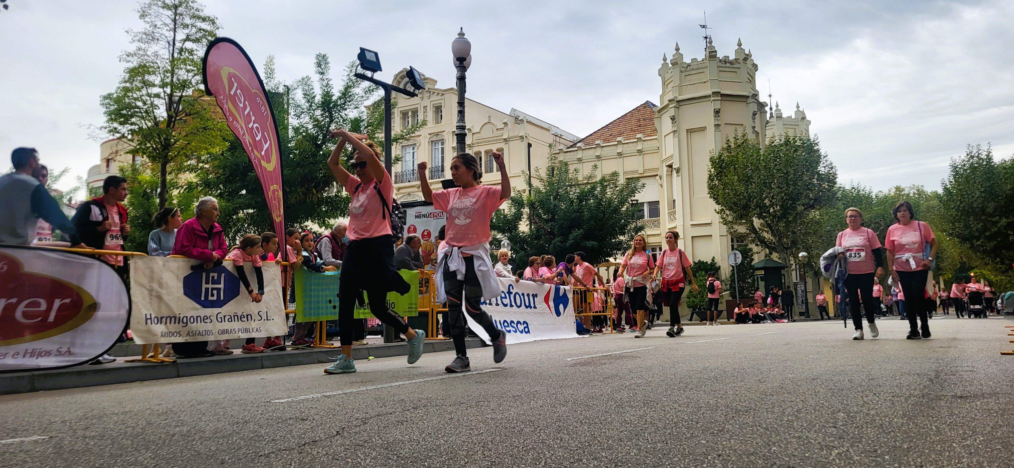 Carrera Huesca contra el cáncer 2022. Foto Myriam Martínez 