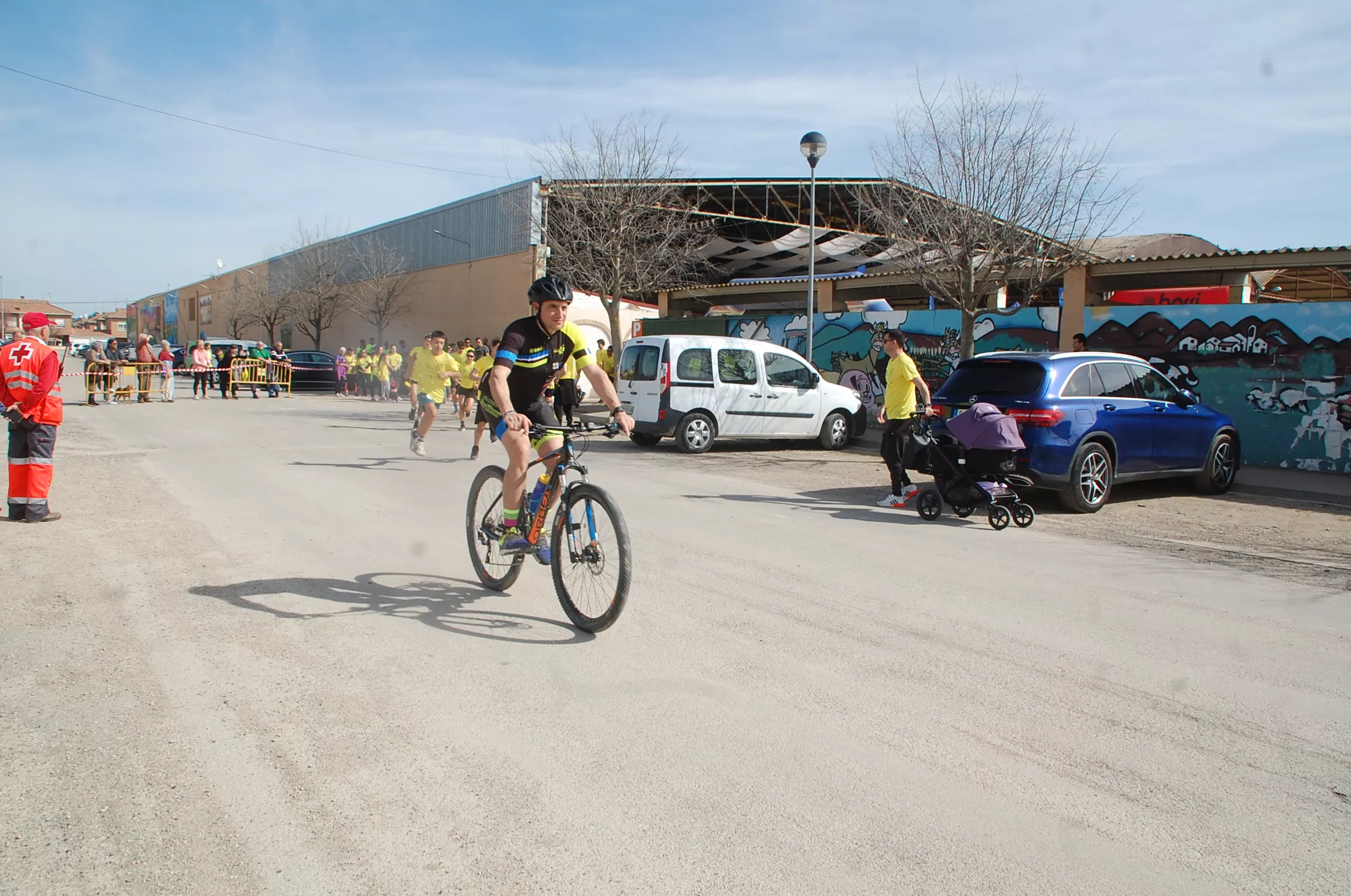 VIII Carrera contra el Cáncer en Sariñena. 