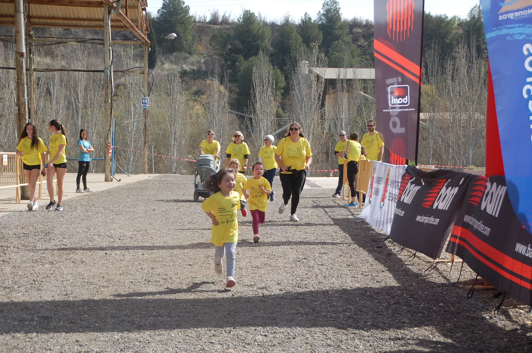 VIII Carrera contra el Cáncer en Sariñena. 