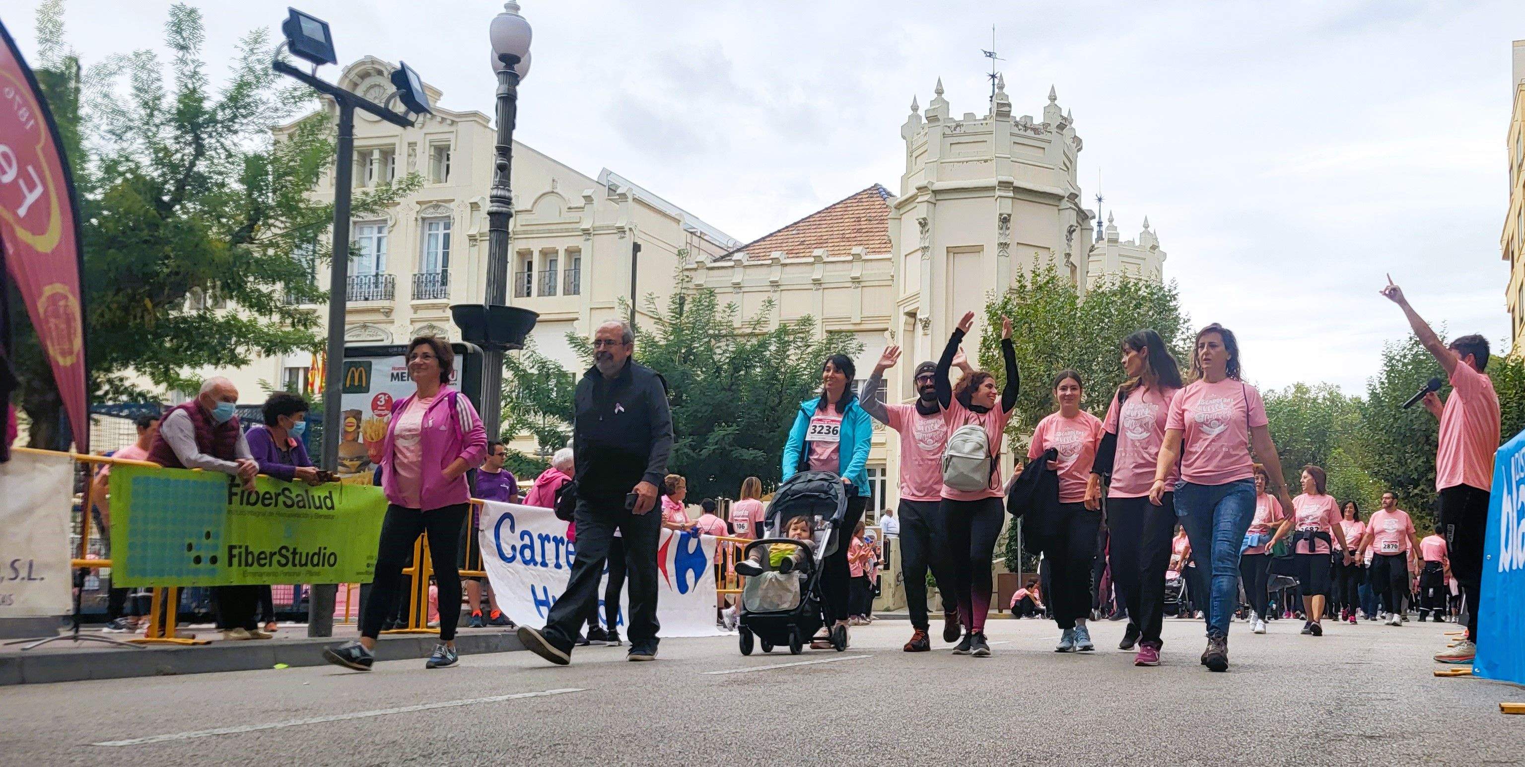 Carrera Huesca contra el cáncer 2022. Foto Myriam Martínez 