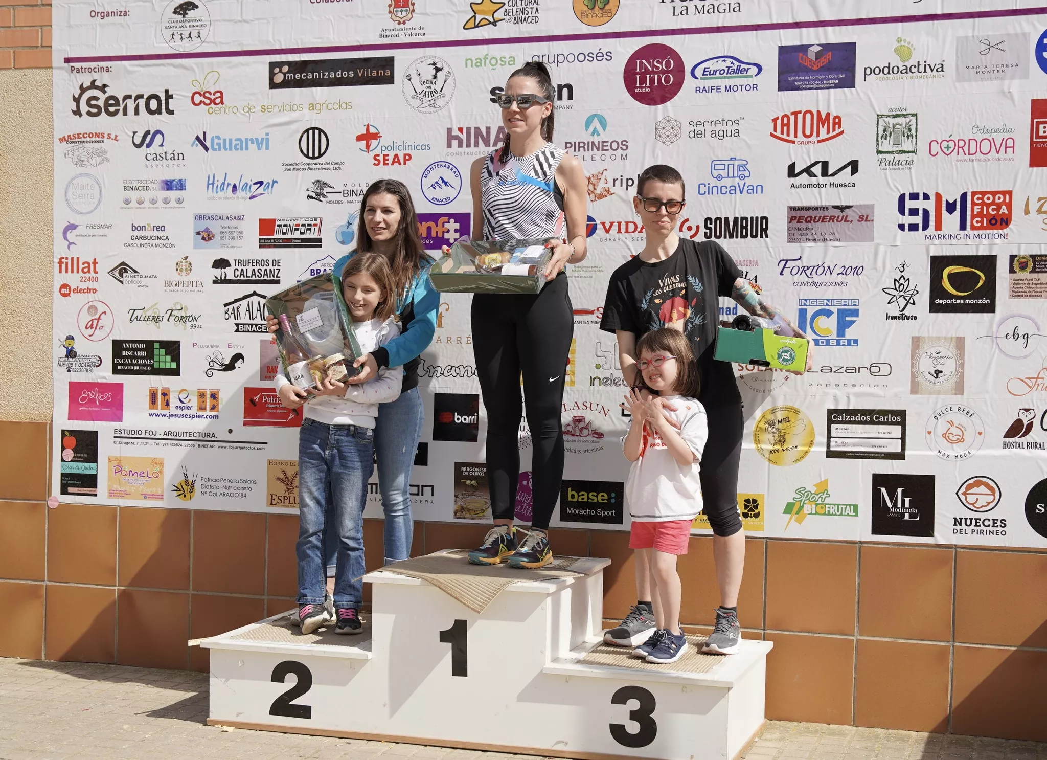 Podio absoluto femenino 8K