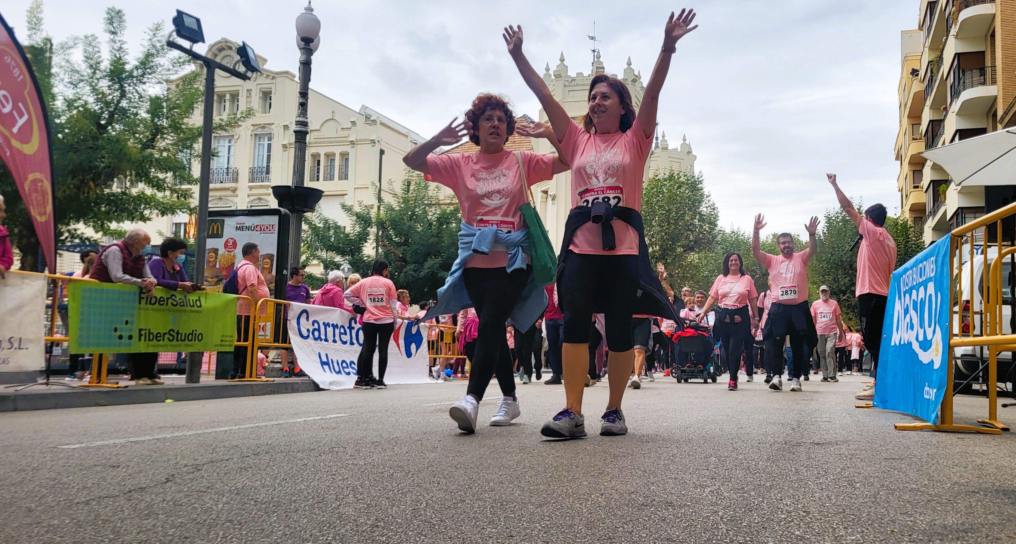 Carrera Huesca contra el cáncer 2022. Foto Myriam Martínez 