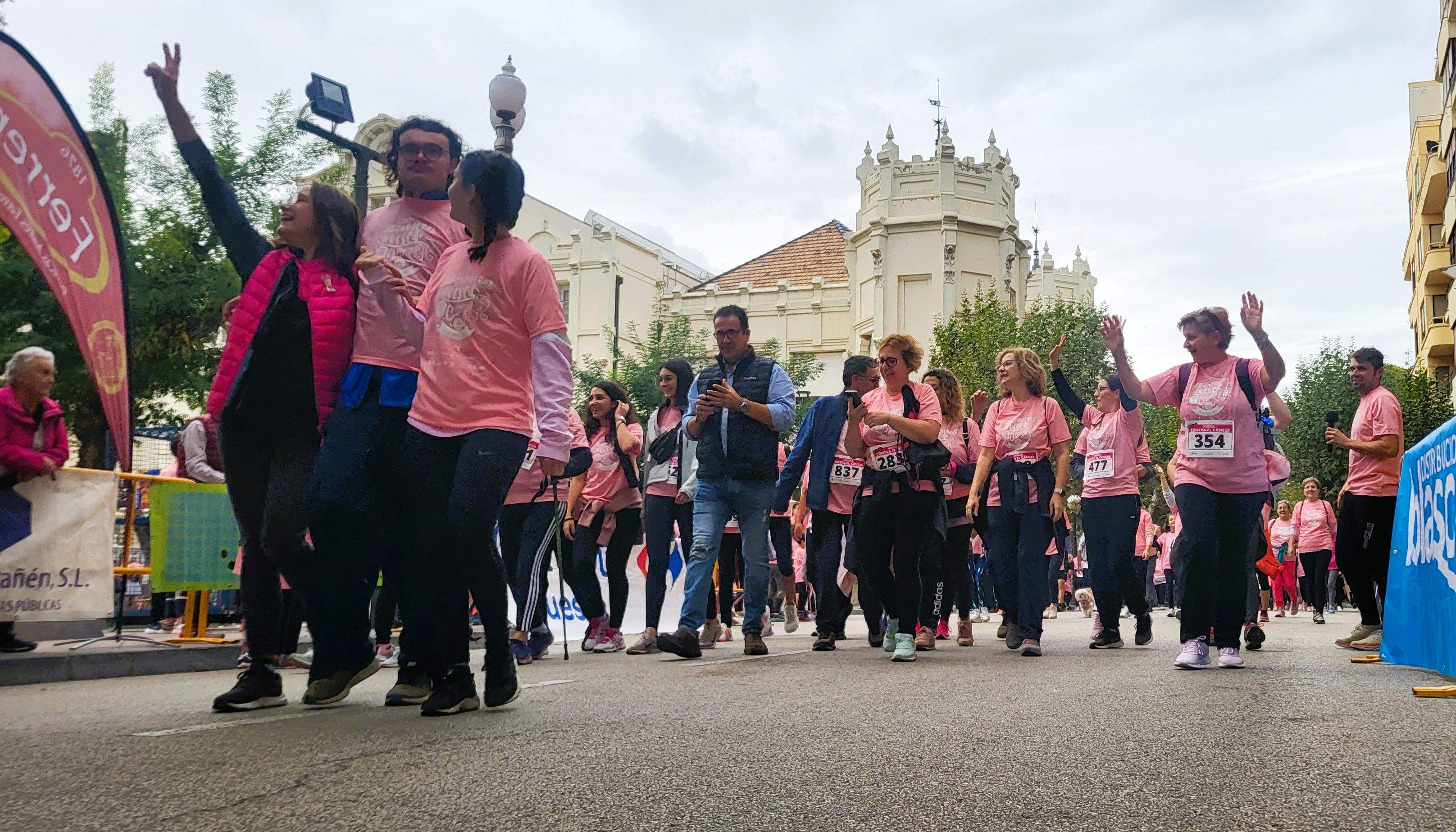 Carrera Huesca contra el cáncer 2022. Foto Myriam Martínez 