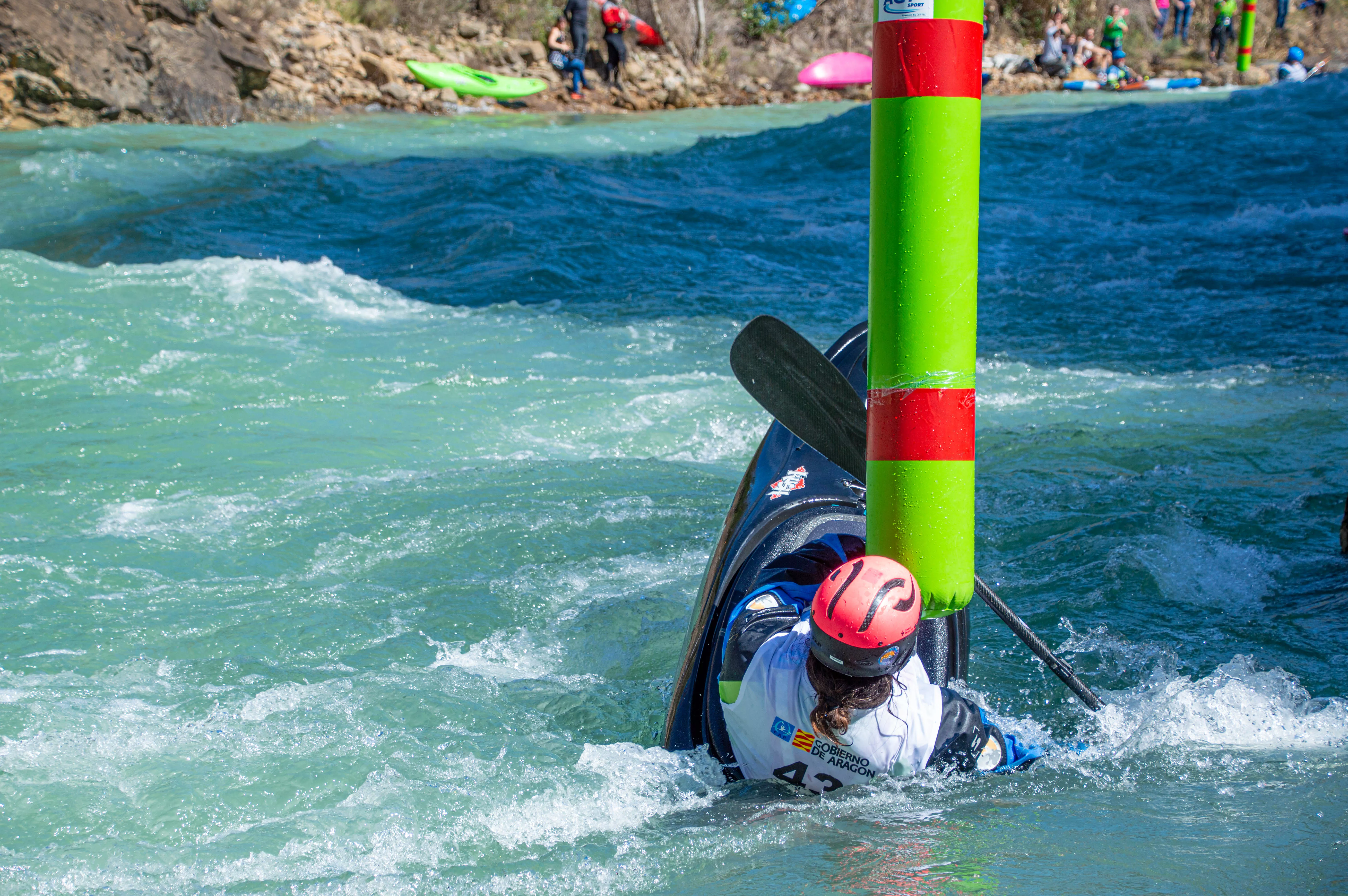 Quim Fontané doma las aguas en el Río Gállego Fest 2024