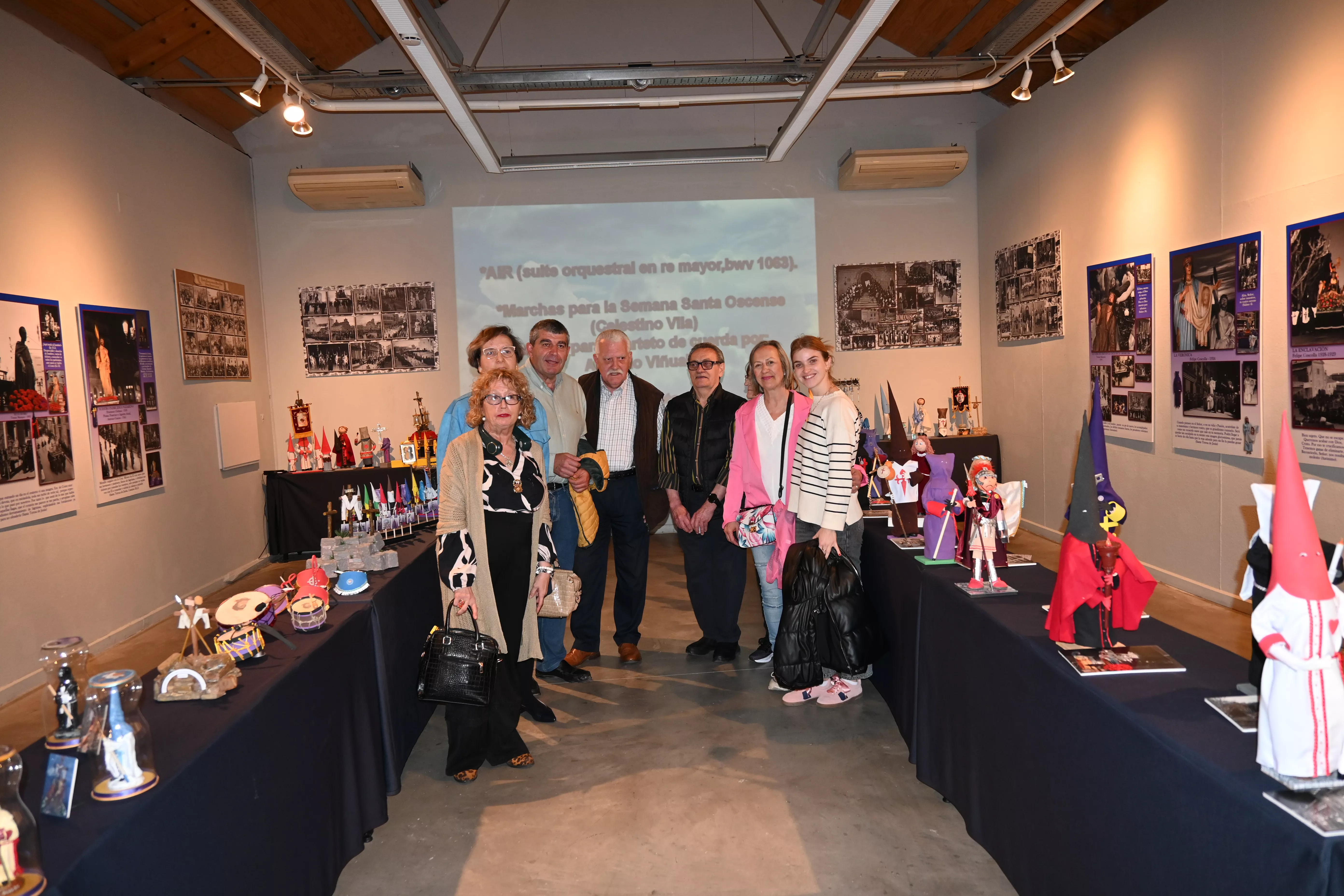 Exposición 'Mi pequeña Semana Santa' de Carlos Jalle.