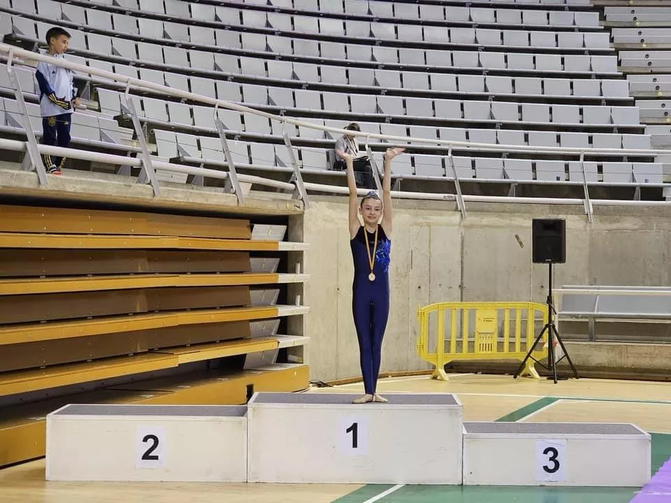 Marta Otín, Club 90, Junior Absoluto, oro