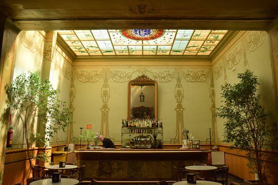 Casino oscense, donde Isabel Rufas y Adolfo Aquilué explican la Fiducia Sucesoria Aragonesa