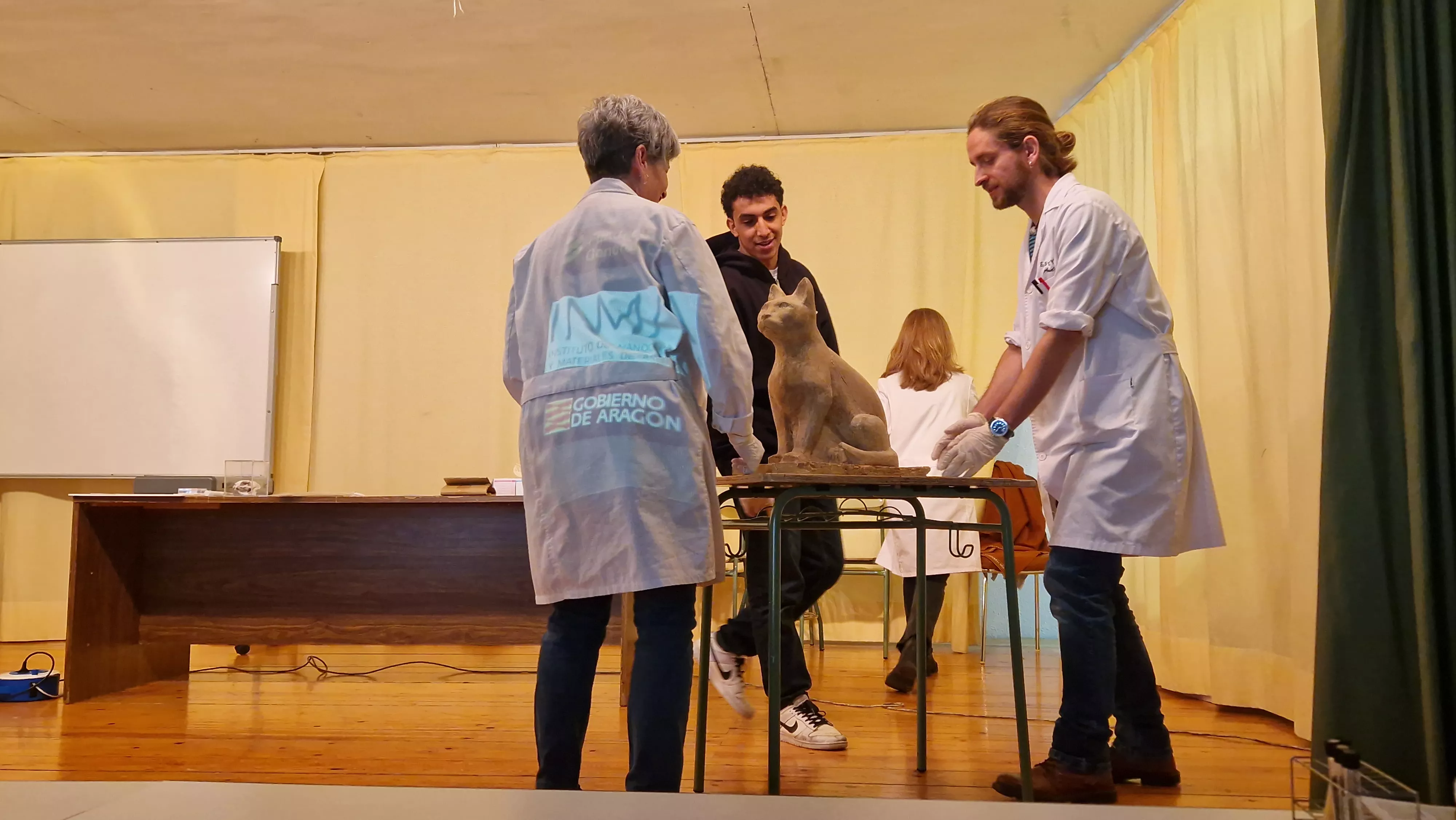  La Escyra se da a conocer en el IES Sierra de Guara. Foto Myriam Martínez