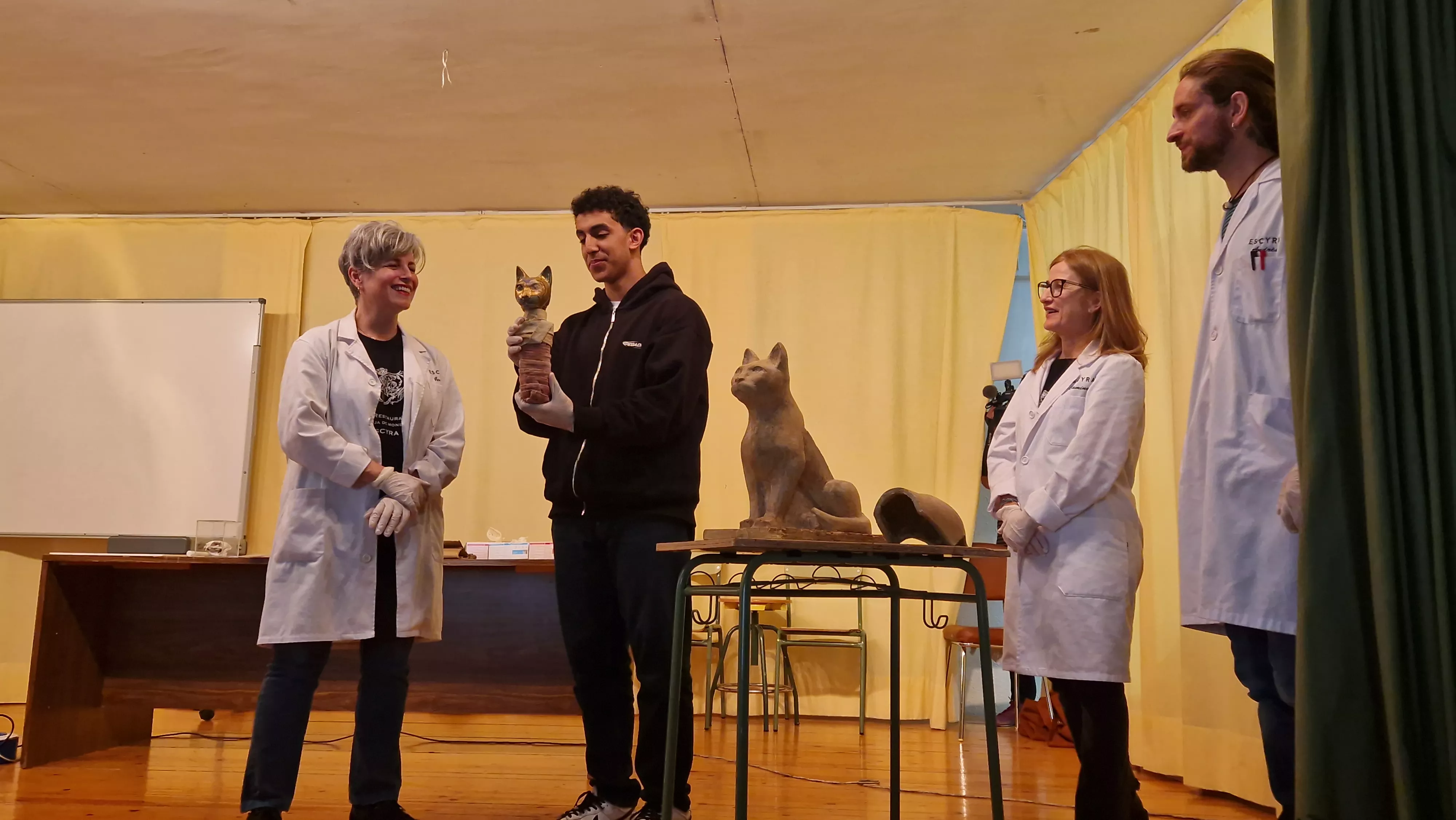  La Escyra se da a conocer en el IES Sierra de Guara. Foto Myriam Martínez