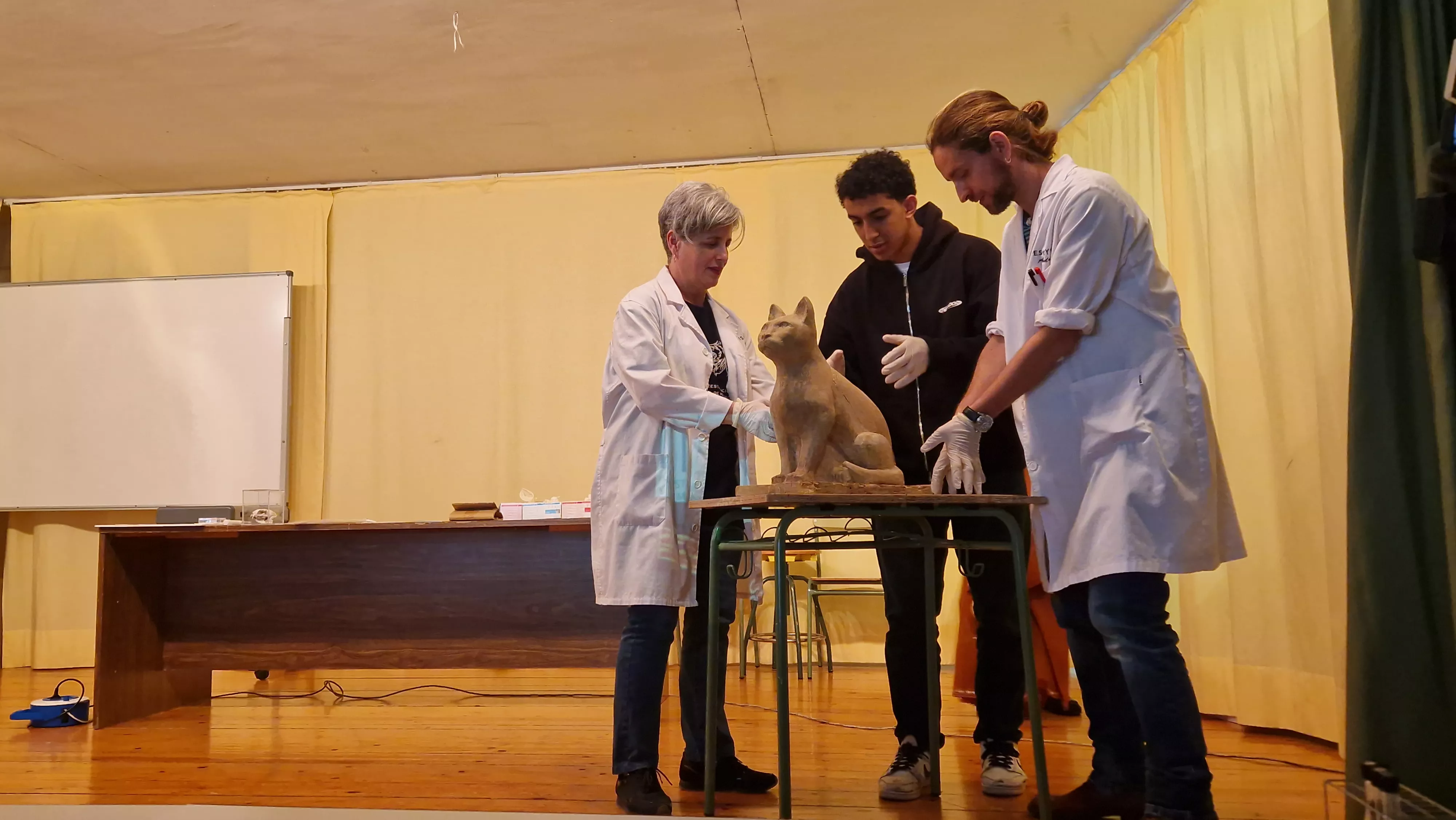  La Escyra se da a conocer en el IES Sierra de Guara. Foto Myriam Martínez