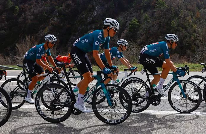 Castrillo, Parra, Berrade y Agirre durante la 3ª etapa de la Volta a Catalunya.