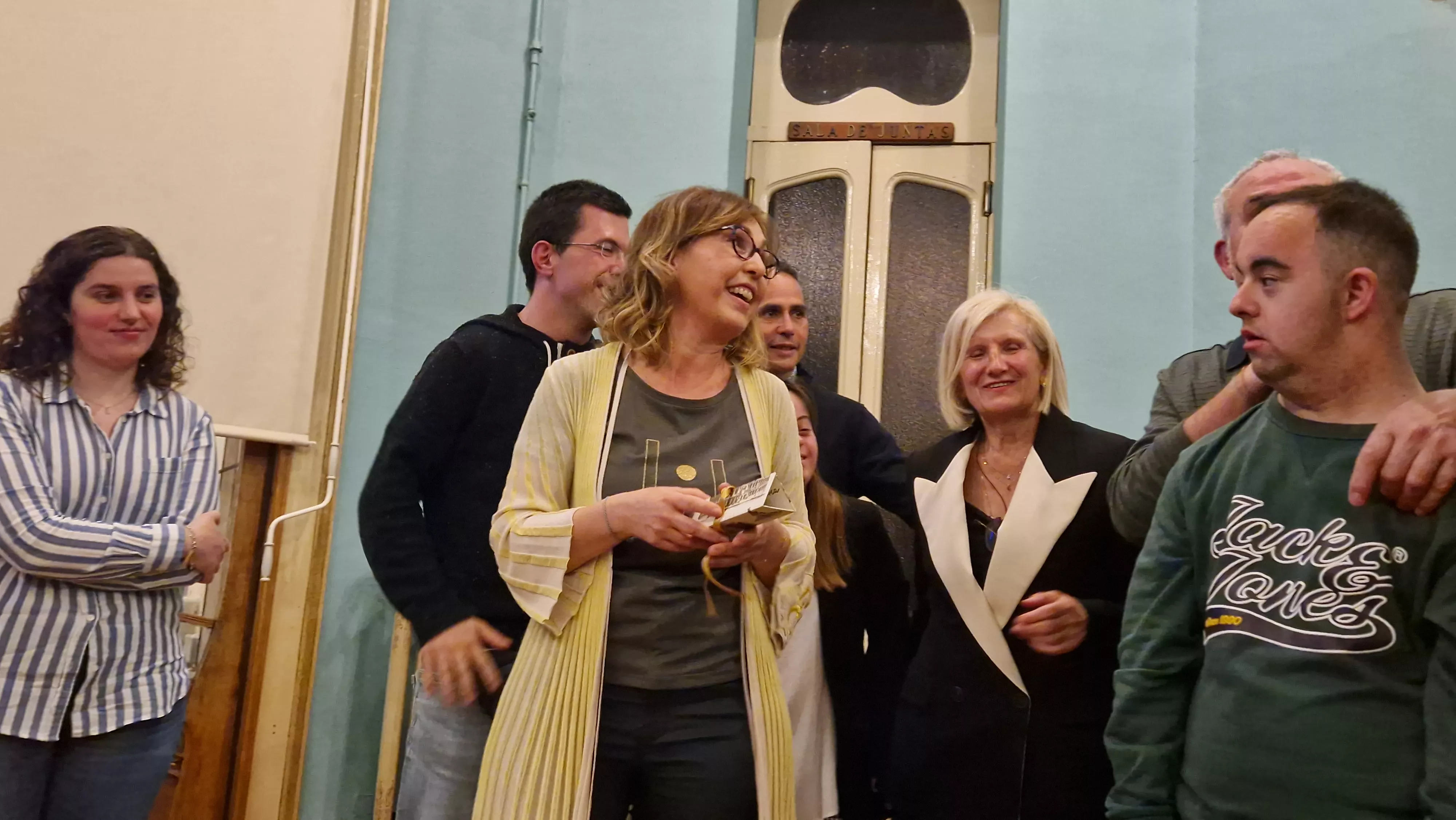 Nuria Grau recoge el Distintivo Down 2023. Foto Myriam Martínez