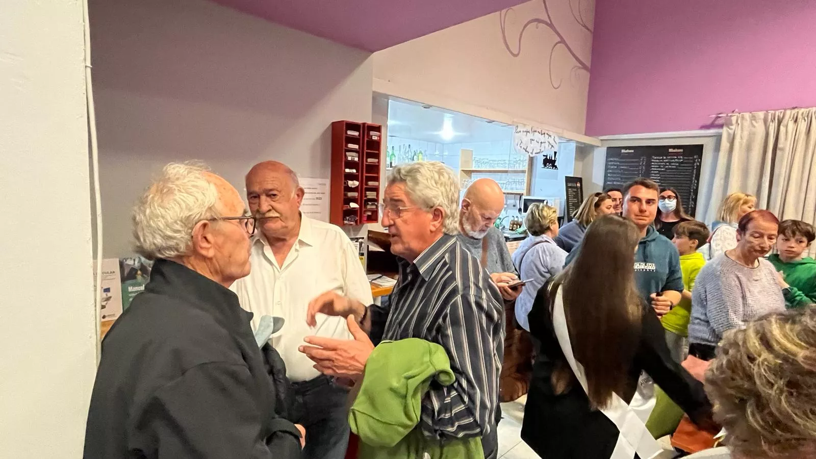 Presentación de las mairalesas 2024 del Barrio de La Encarnación. Foto Mercedes Manterola