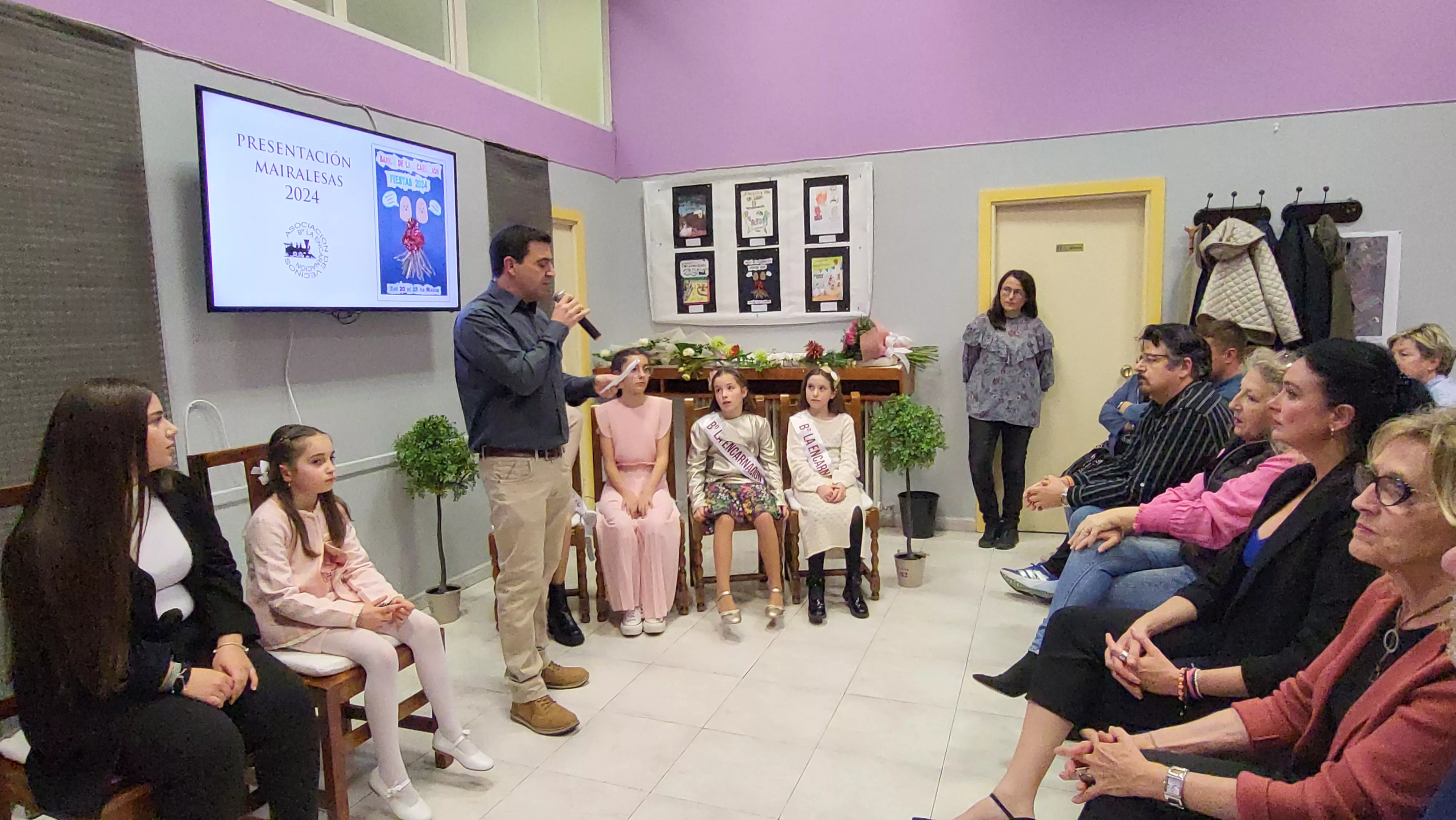 Presentación de las mairalesas 2024 del Barrio de La Encarnación. Foto Mercedes Manterola