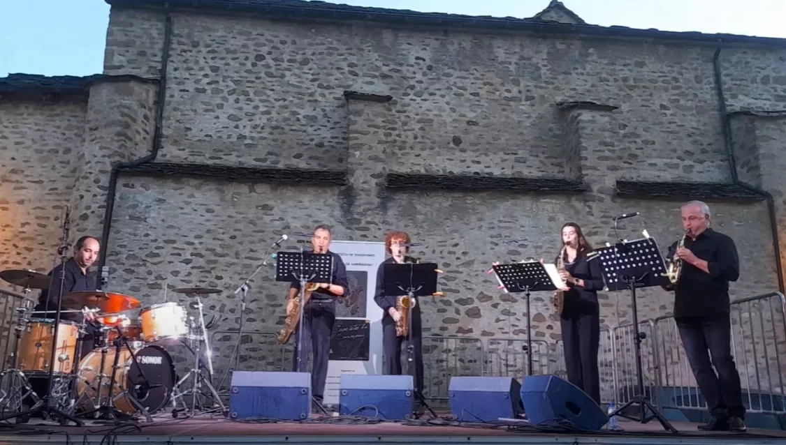 Cuarteto de Saxofones Ciudad de Sabiñánigo Cuarteto de Saxofones Ciudad de Sabiñánigo