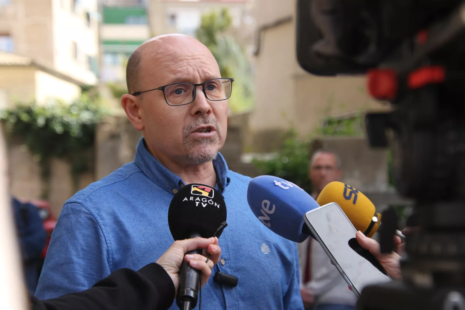 CCOO sobre los símbolos franquistas en su fachada. Foto Carlos Neofato